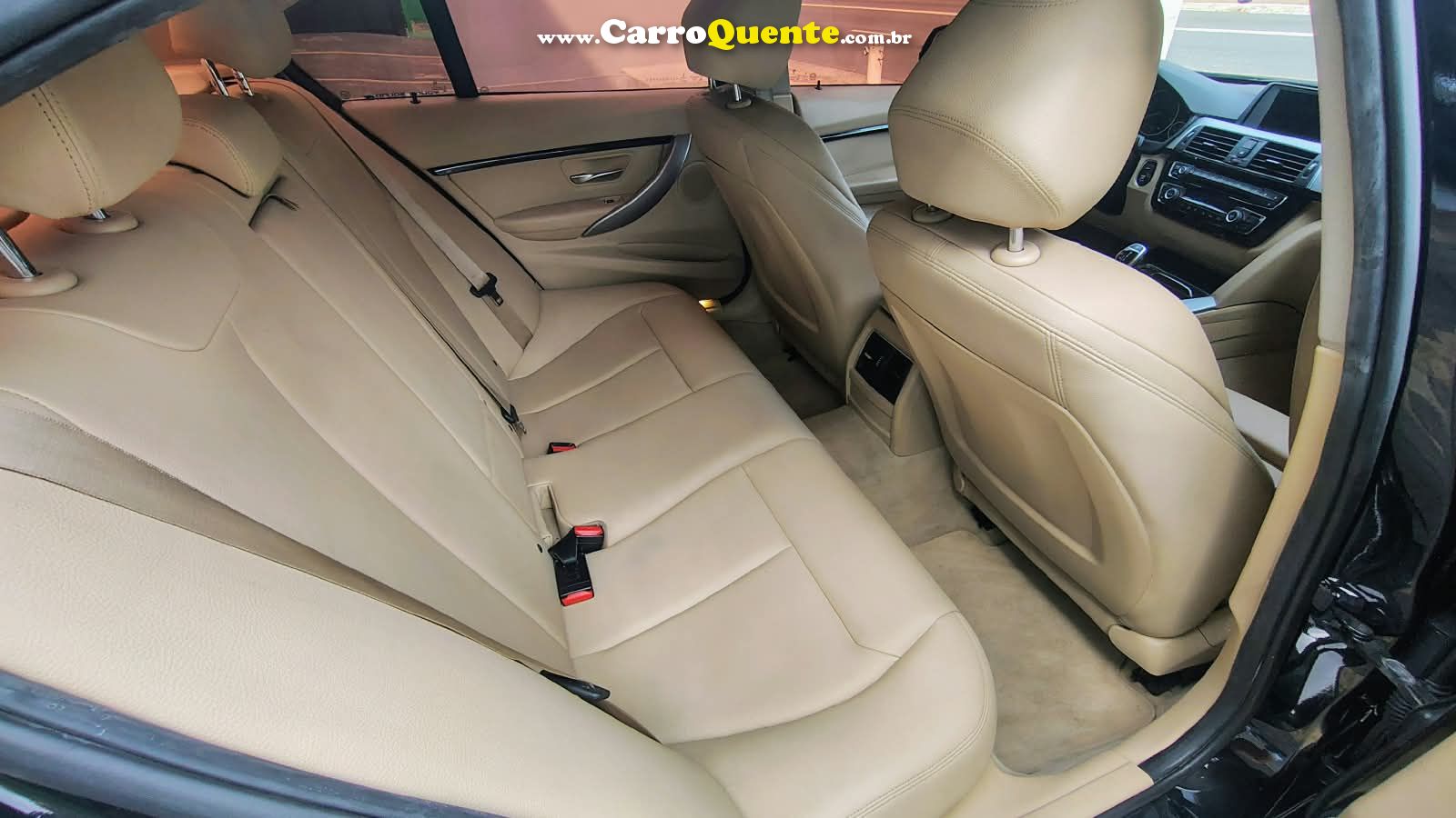 BMW 320i 2.0 SPORT 16V TURBO ACTIVE 2016 - Loja