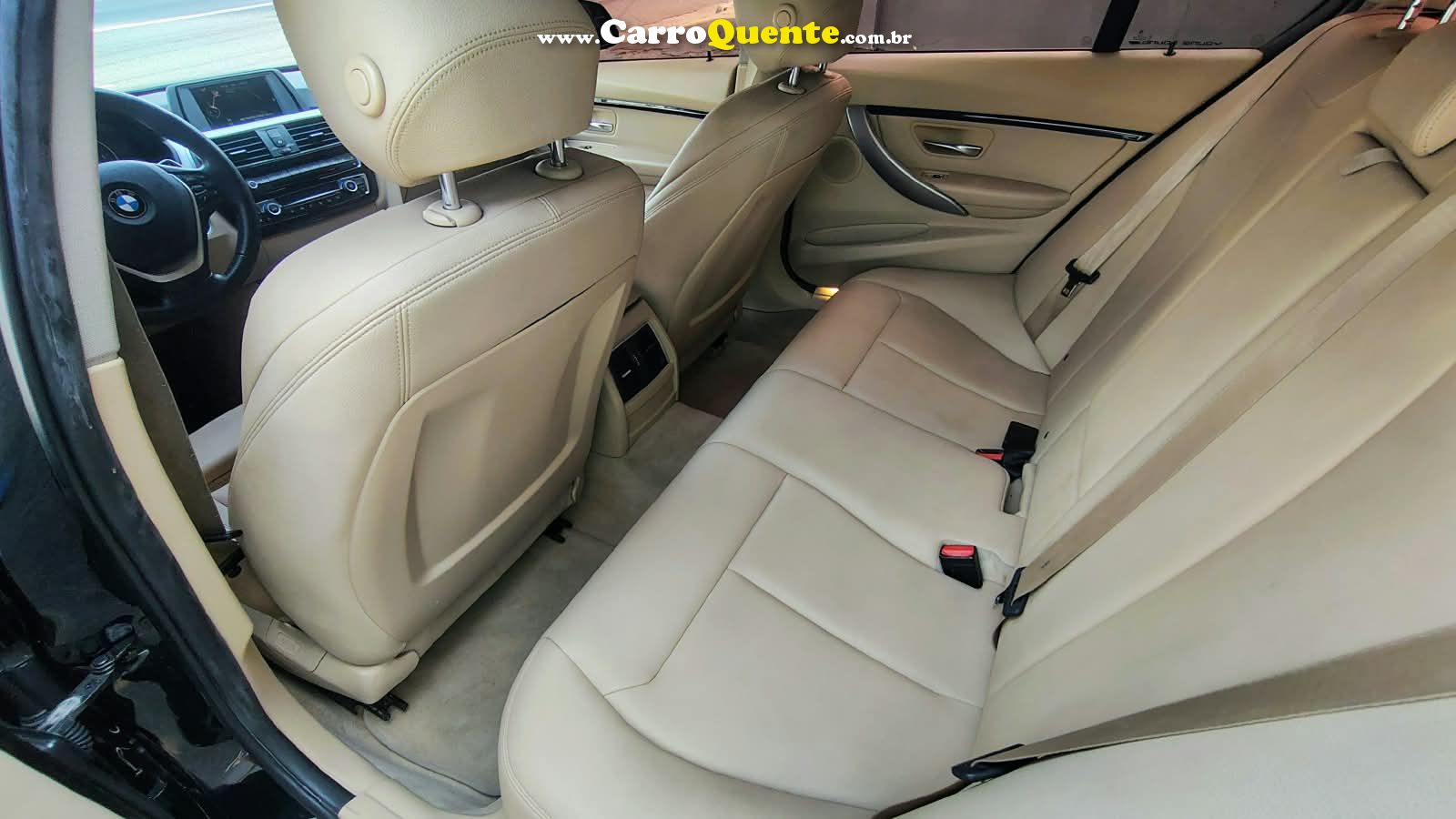 BMW 320i 2.0 SPORT 16V TURBO ACTIVE 2016 - Loja