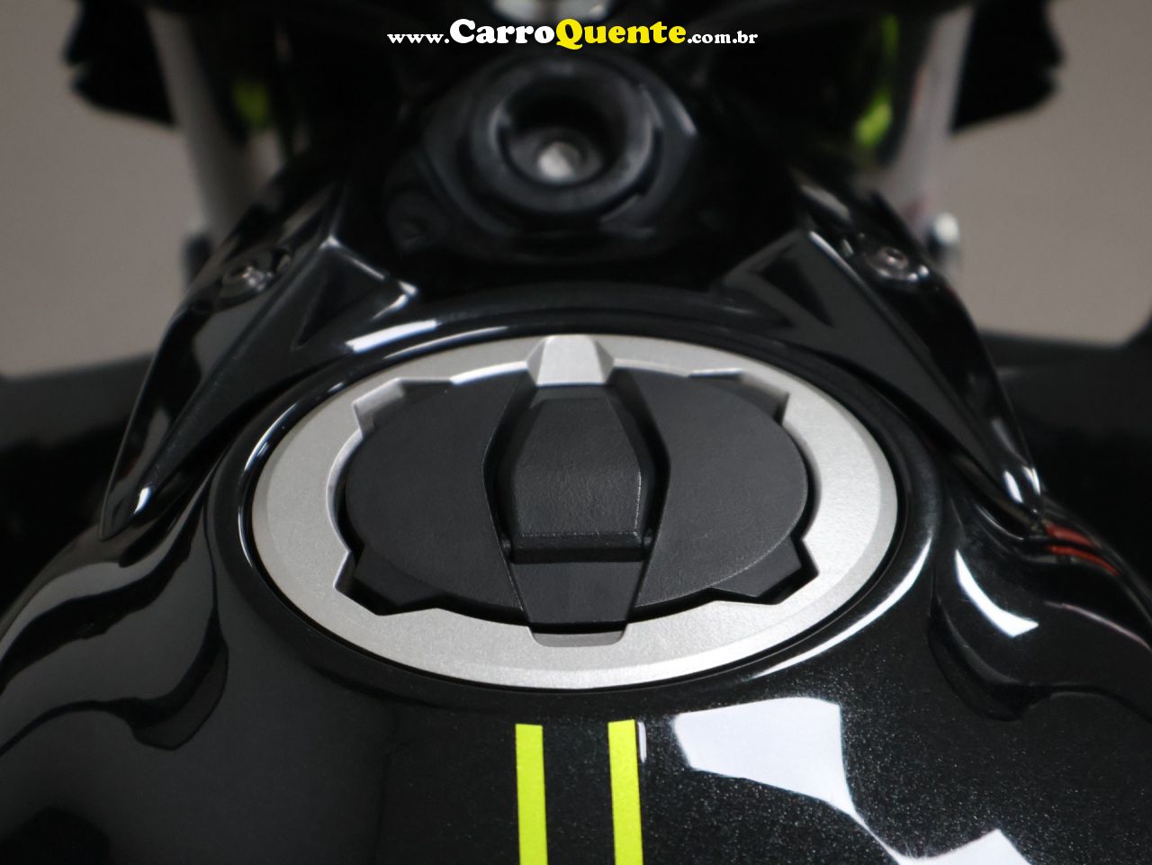 KAWASAKI Z 650 ABS 2021 - Loja