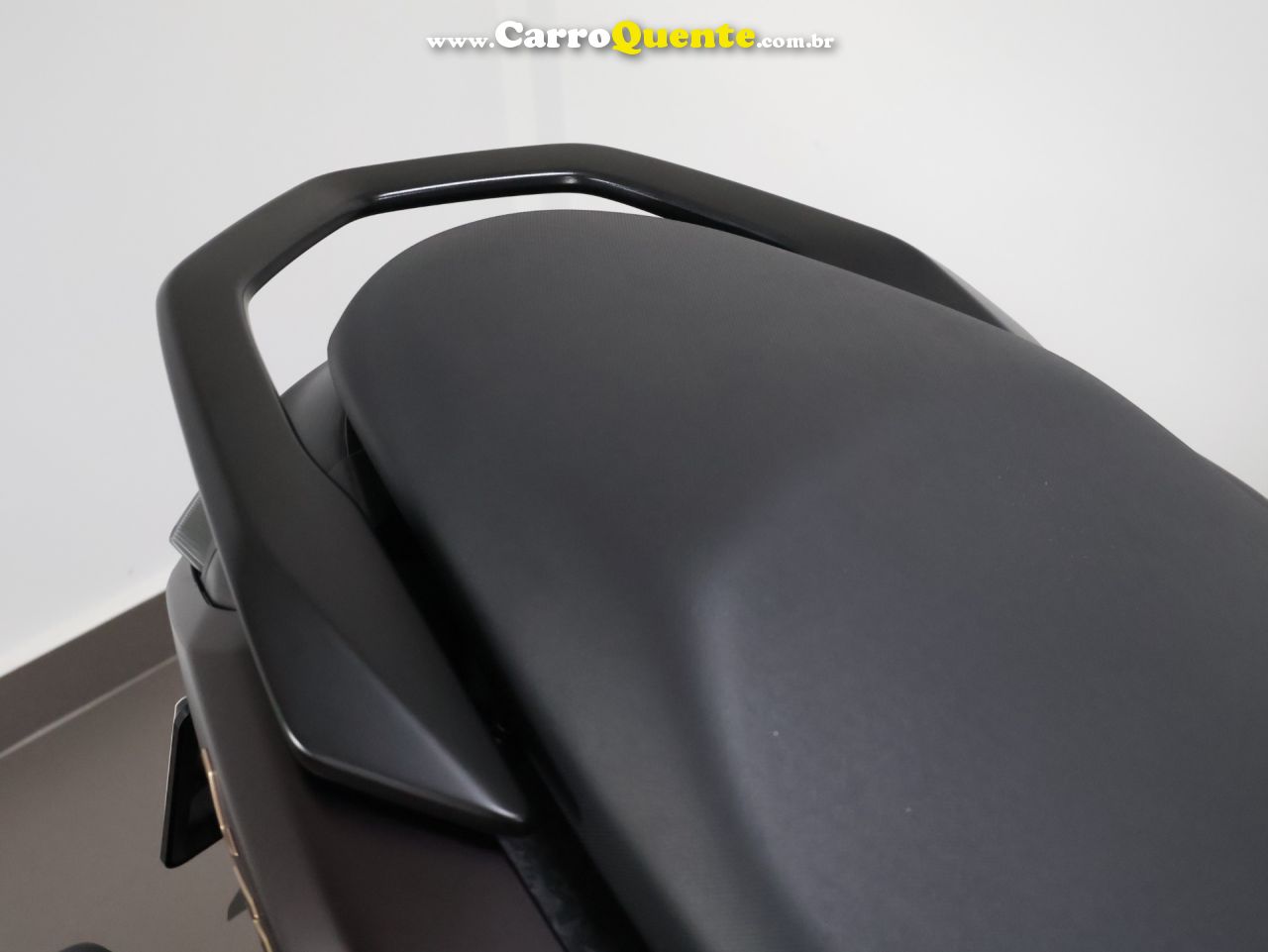YAMAHA NMAX CONNECTED 160 ABS 2025 - Loja