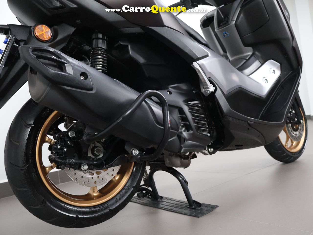 YAMAHA NMAX CONNECTED 160 ABS 2025 - Loja