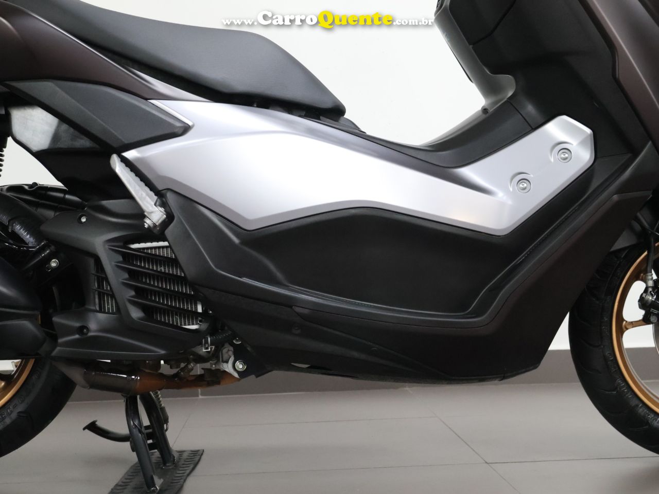 YAMAHA NMAX CONNECTED 160 ABS 2025 - Loja