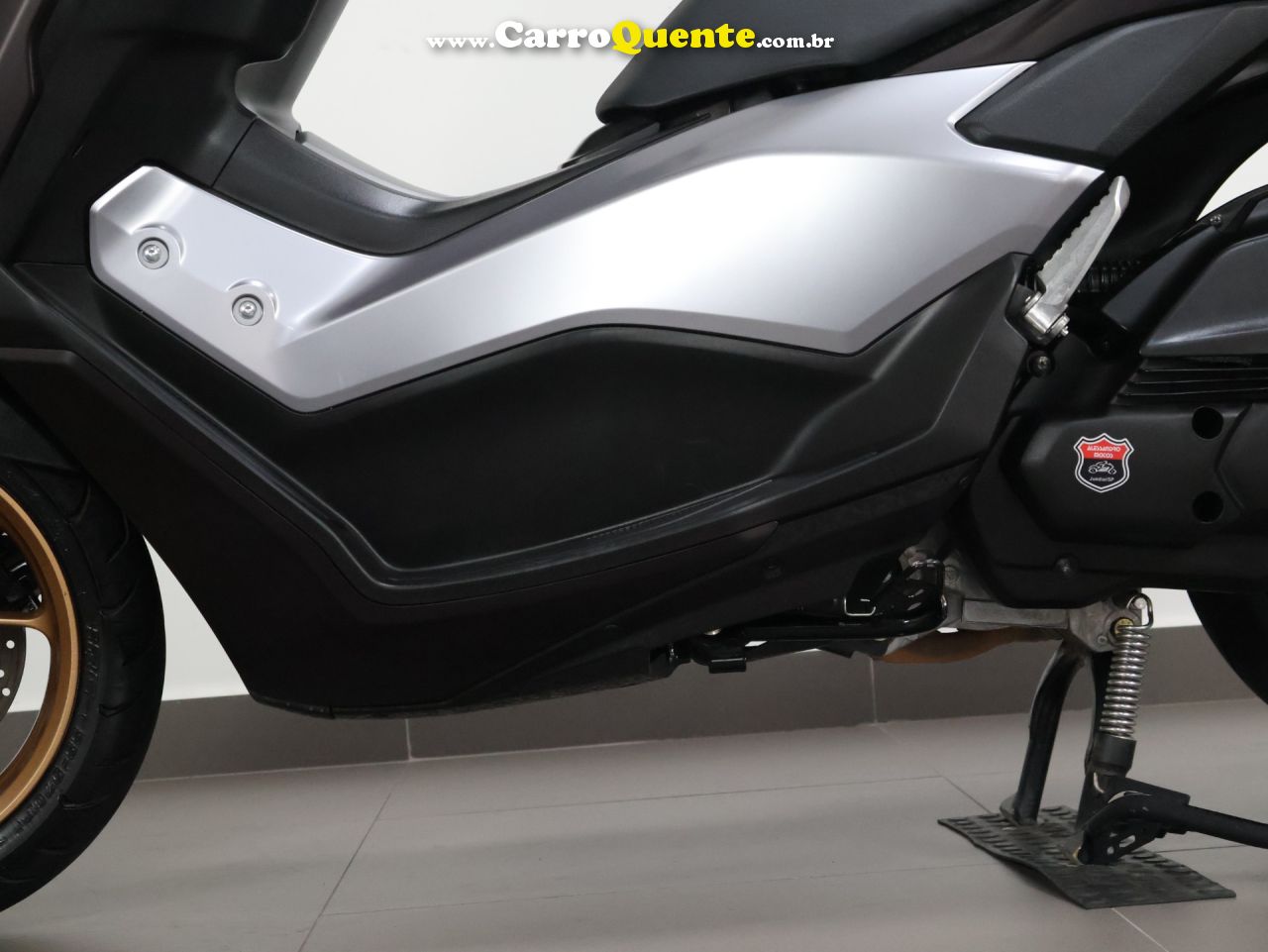 YAMAHA NMAX CONNECTED 160 ABS 2025 - Loja