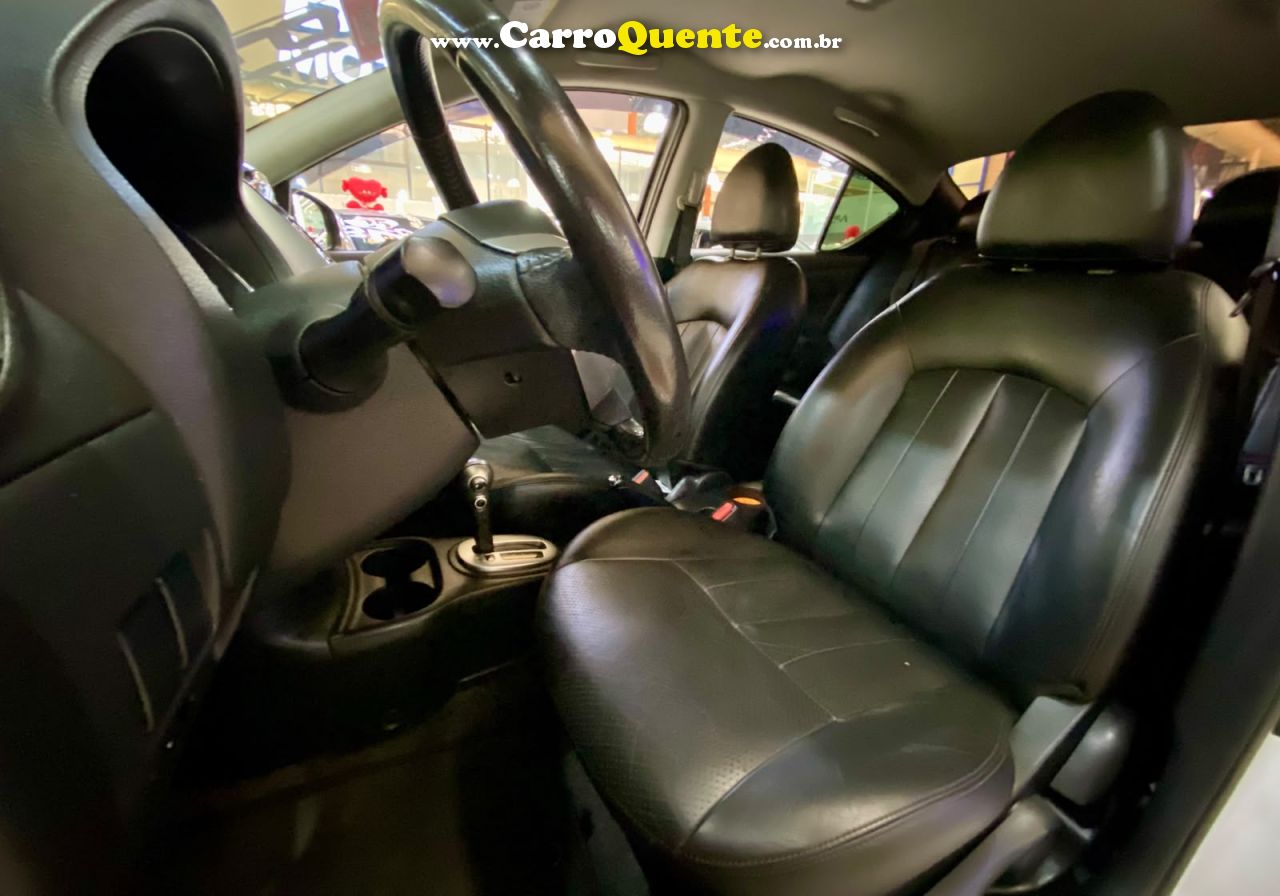 NISSAN VERSA 1.6 16V SL 2019 - Loja