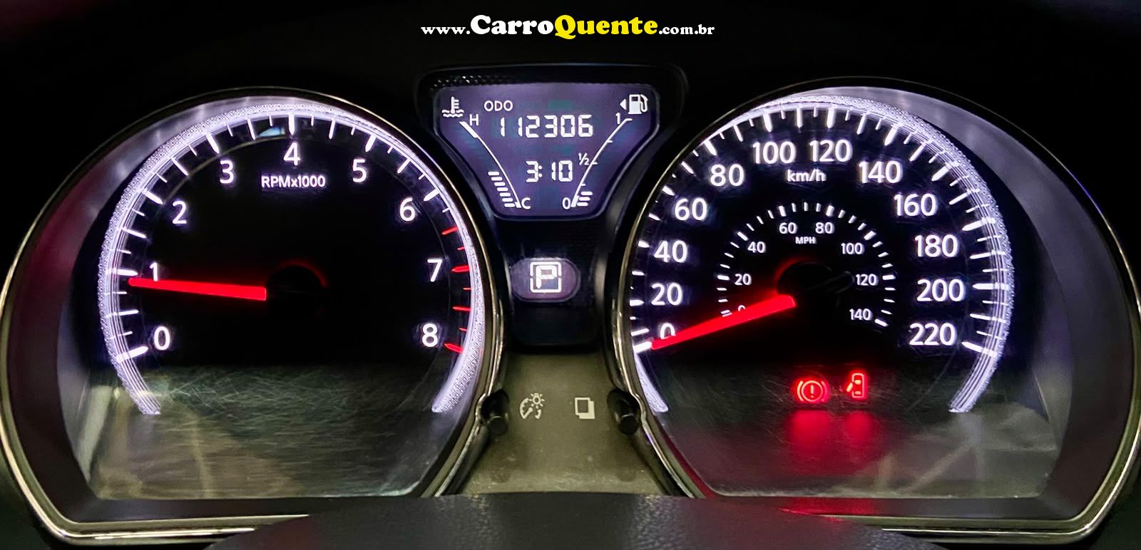 NISSAN VERSA 1.6 16V SL 2019 - Loja