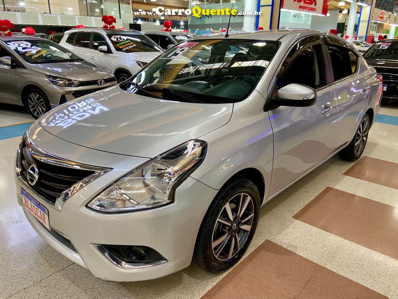 NISSAN VERSA 1.6 16V SL 2019 - Loja