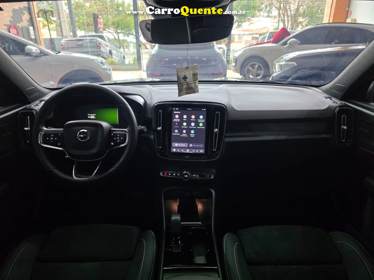 VOLVO   XC 40 TWIN ULTIMATE (ELÉTRICO)   PRETO 2023 408 ELÉTRICO - Loja