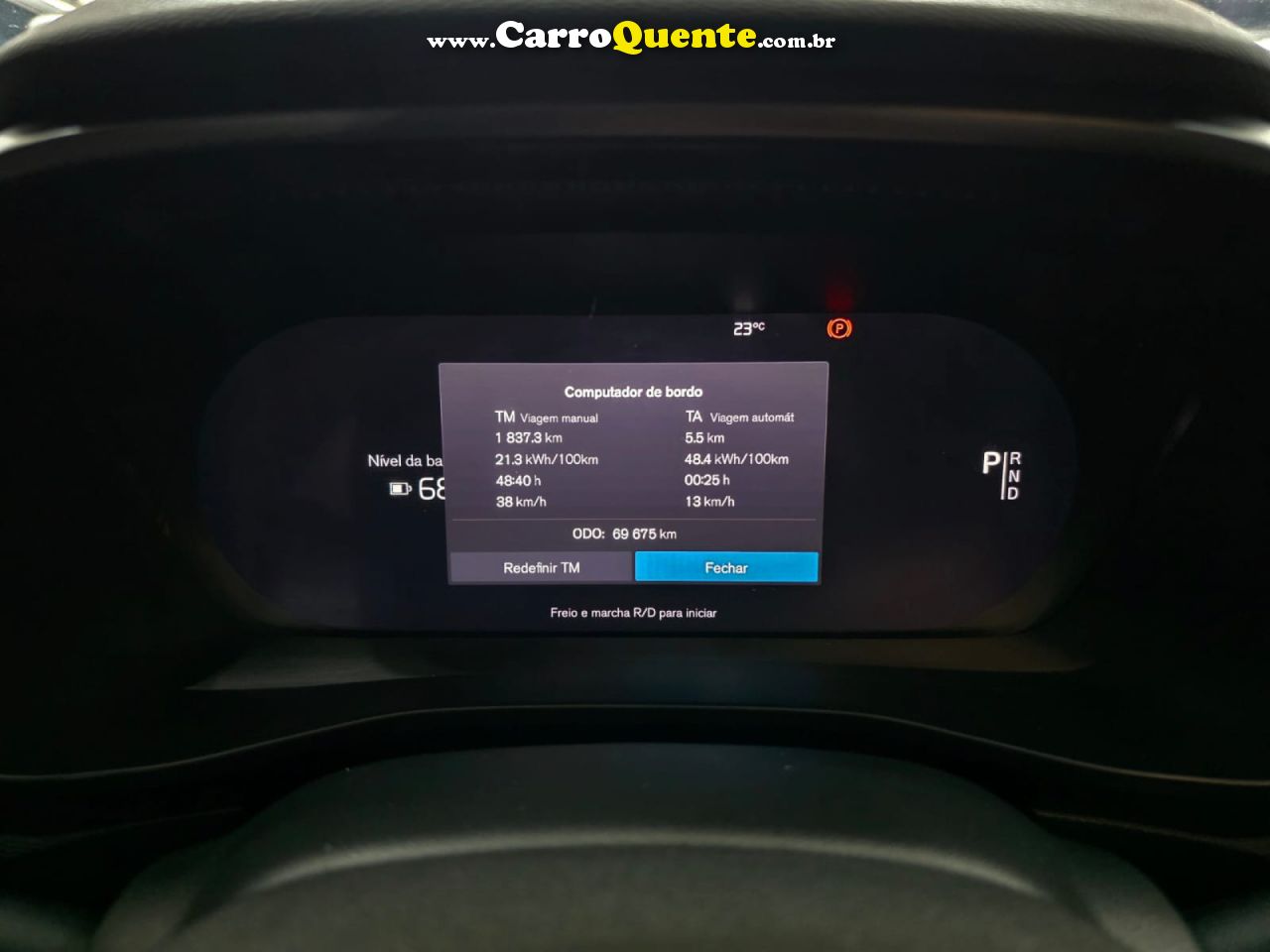 VOLVO   XC 40 TWIN ULTIMATE (ELÉTRICO)   PRETO 2023 408 ELÉTRICO - Loja