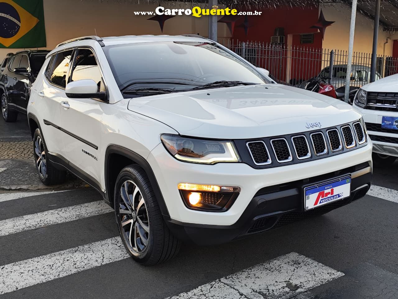 JEEP   COMPASS LONGITUDE 2.0 4X4 DIES. 16V AUT.   BRANCO 2018 2.0 DIESEL - Loja