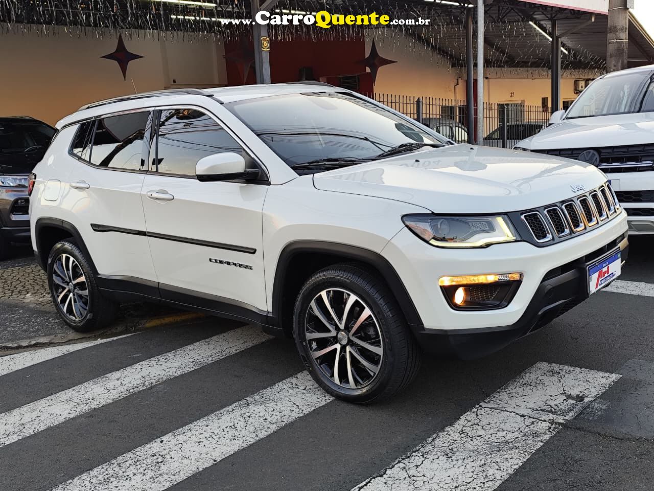JEEP   COMPASS LONGITUDE 2.0 4X4 DIES. 16V AUT.   BRANCO 2018 2.0 DIESEL - Loja