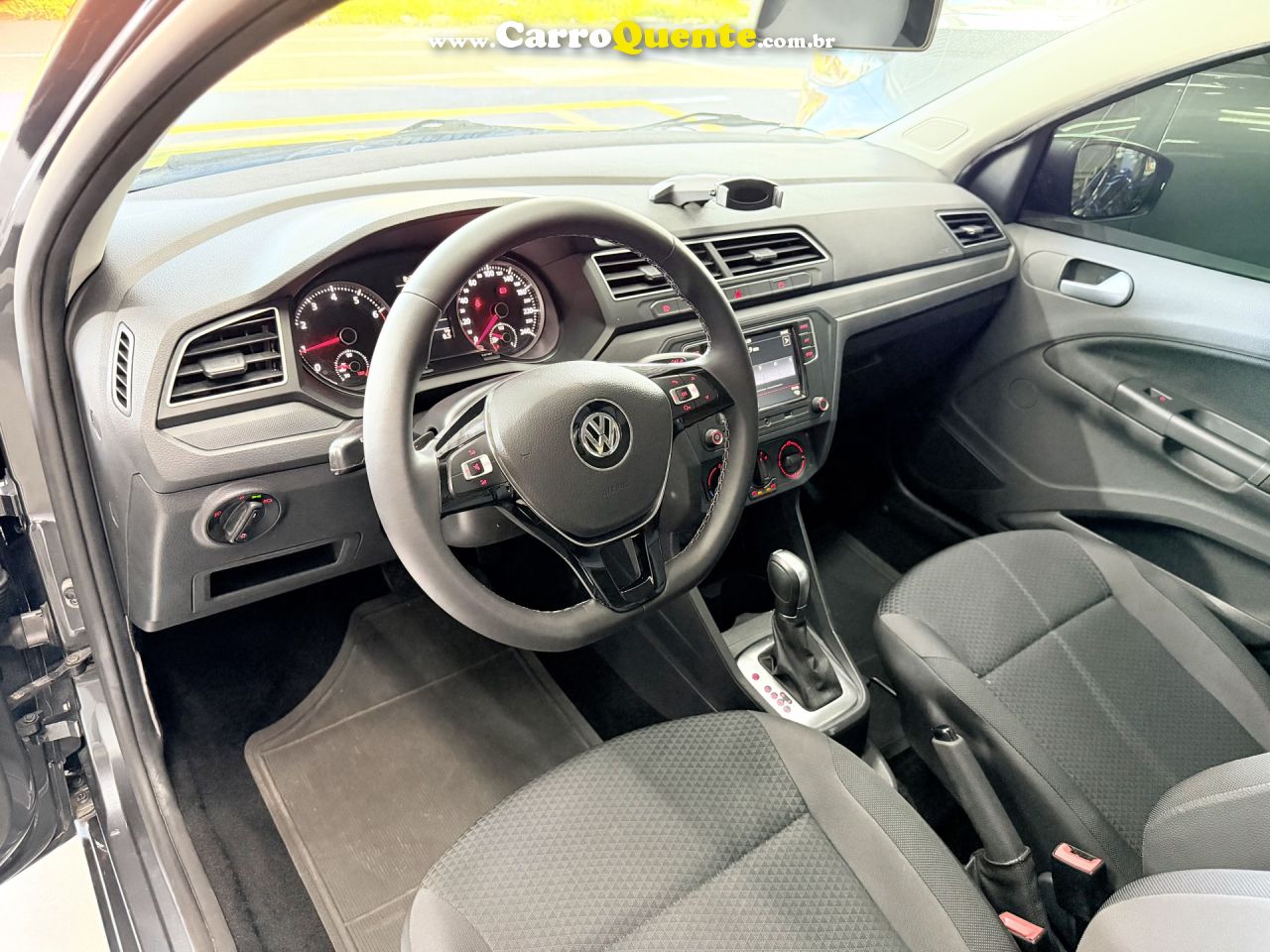 VOLKSWAGEN   VOYAGE 1.6 MSI FLEX 16V 4P AUT.   CINZA 2019 1.6 FLEX - Loja