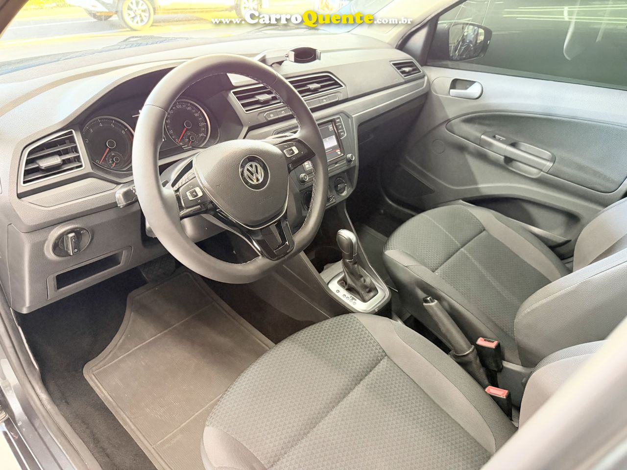VOLKSWAGEN   VOYAGE 1.6 MSI FLEX 16V 4P AUT.   CINZA 2019 1.6 FLEX - Loja