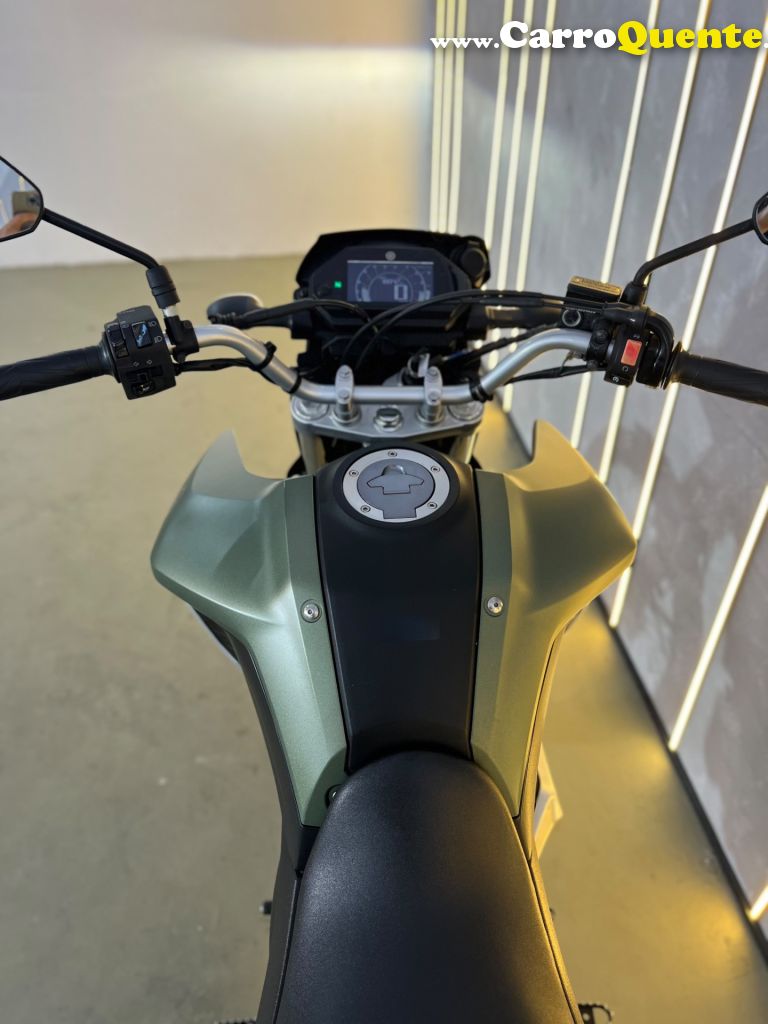 YAMAHA    XTZ 250 LANDER    VERDE 2025 249 GASOLINA - Loja