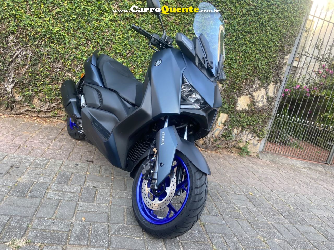 YAMAHA    XMAX   AZUL 2025 250 GASOLINA - Loja