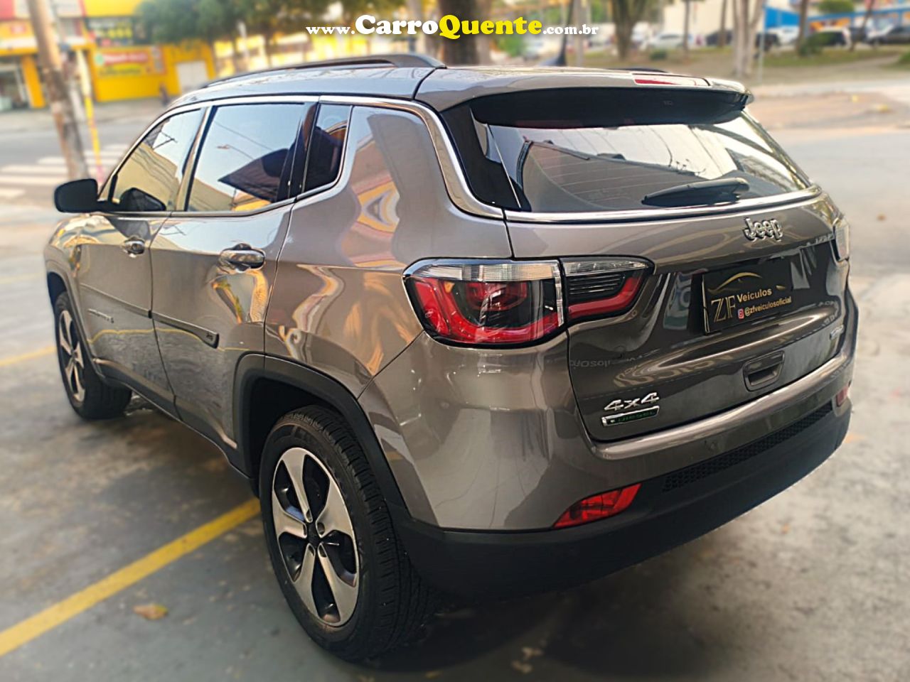 JEEP   COMPASS LONGITUDE 2.0 4X4 DIES. 16V AUT.   CINZA 2017 2.0 DIESEL - Loja