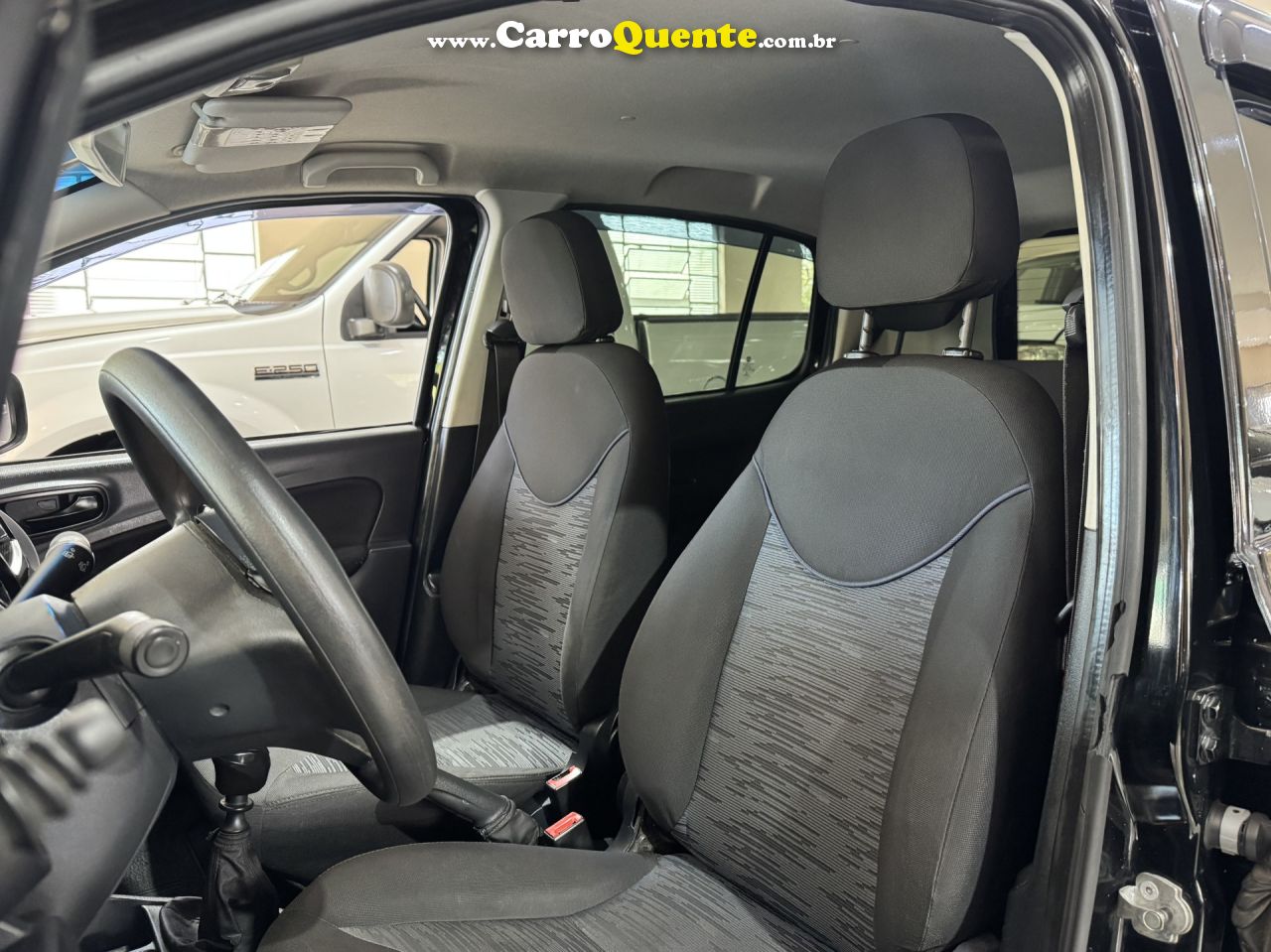 FIAT   UNO ATTRACTIVE 1.0 FIRE FLEX 8V 5P   PRETO 2015 1.0 FLEX - Loja