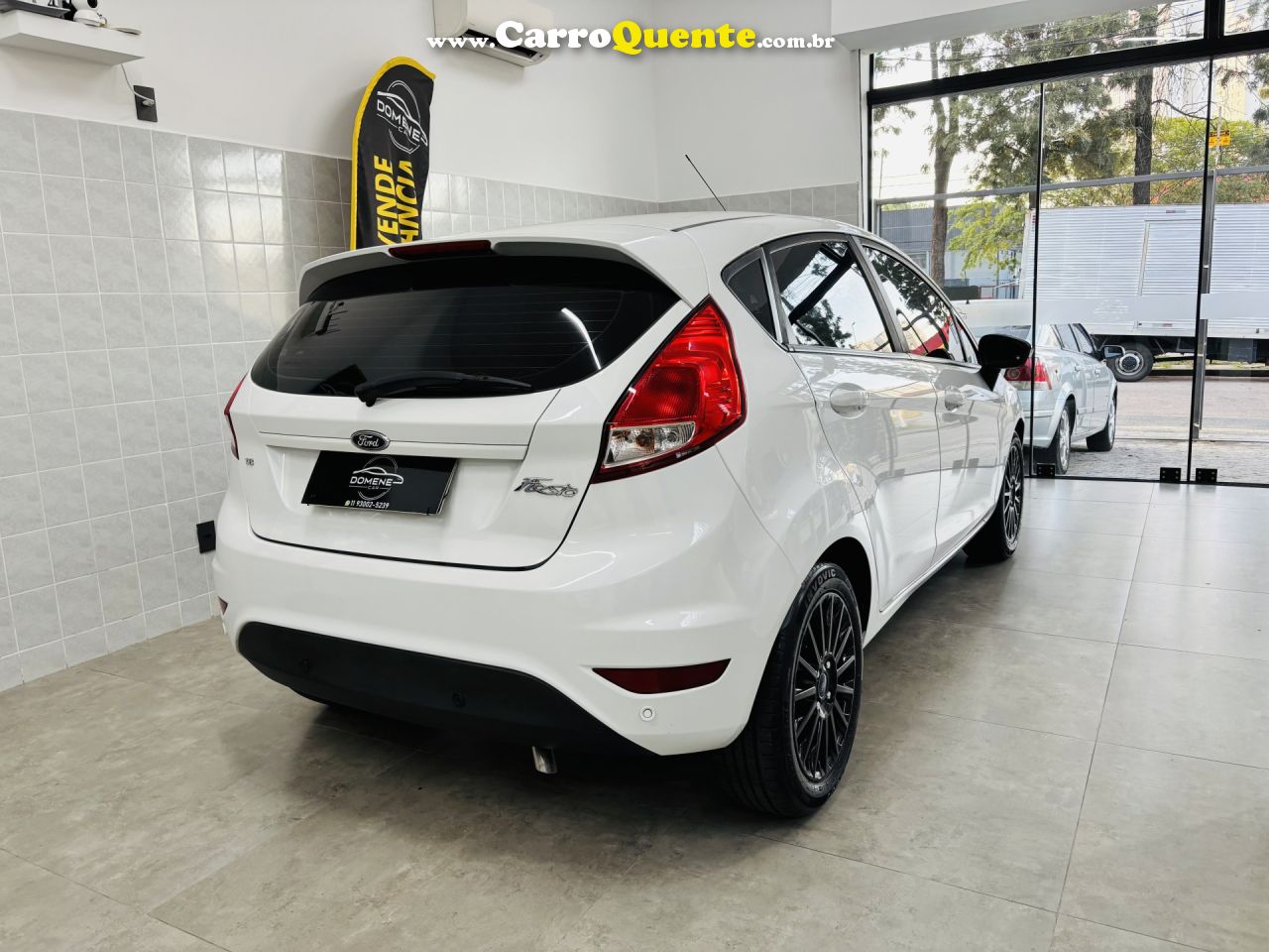 FORD   FIESTA SEL 1.6 16V FLEX MEC. 5P   BRANCO 2017 1.6 FLEX - Loja