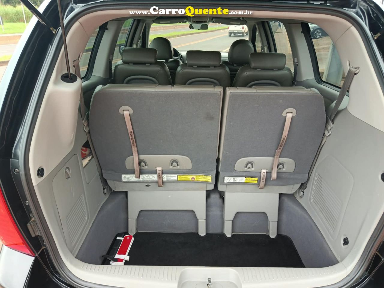 KIA   CARNIVAL EX 3.8 V6 24V 242CV AUT.   PRETO 2008 3.8 GASOLINA - Loja
