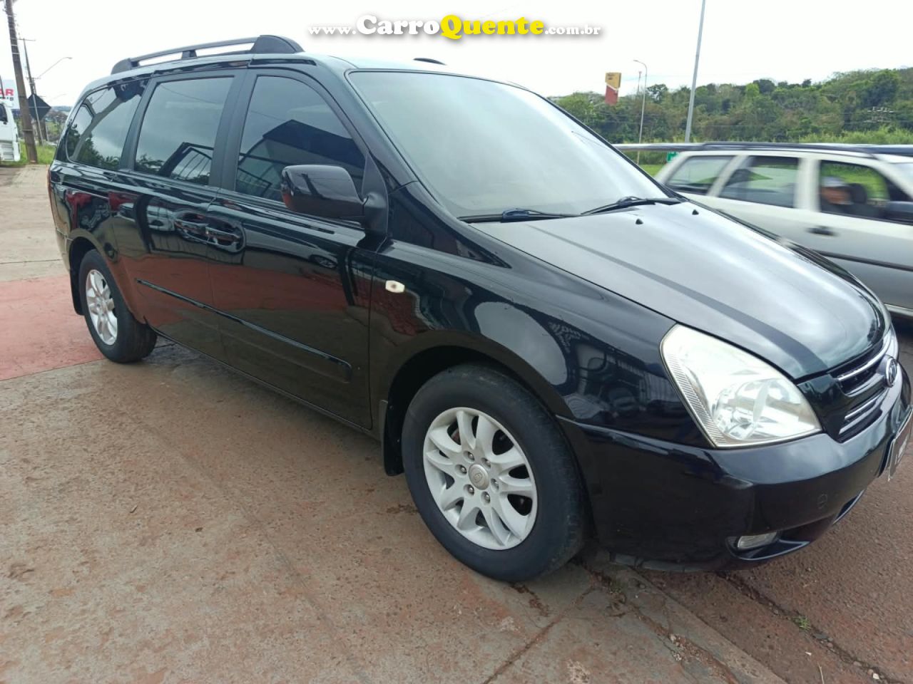 KIA   CARNIVAL EX 3.8 V6 24V 242CV AUT.   PRETO 2008 3.8 GASOLINA - Loja