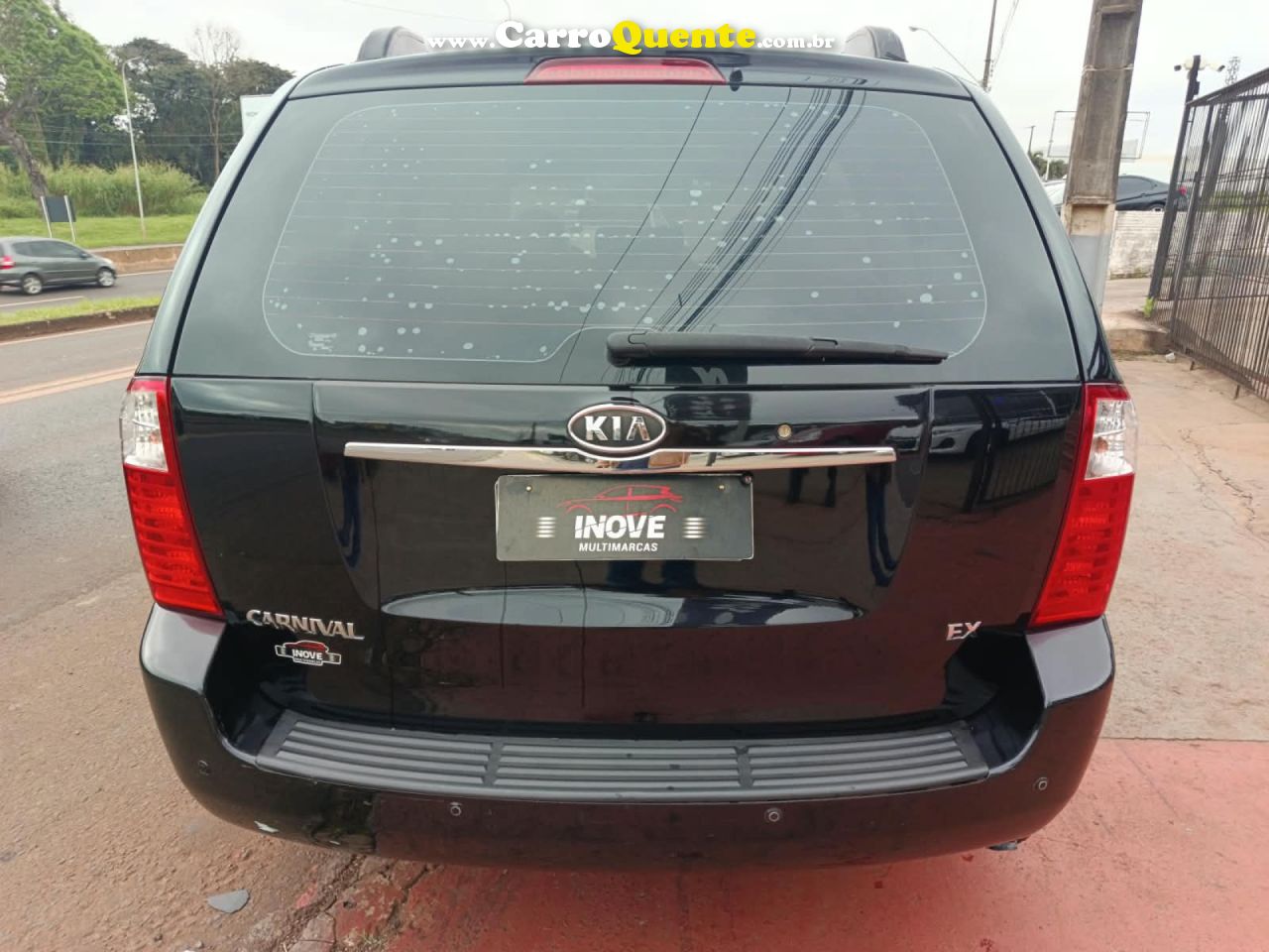 KIA   CARNIVAL EX 3.8 V6 24V 242CV AUT.   PRETO 2008 3.8 GASOLINA - Loja