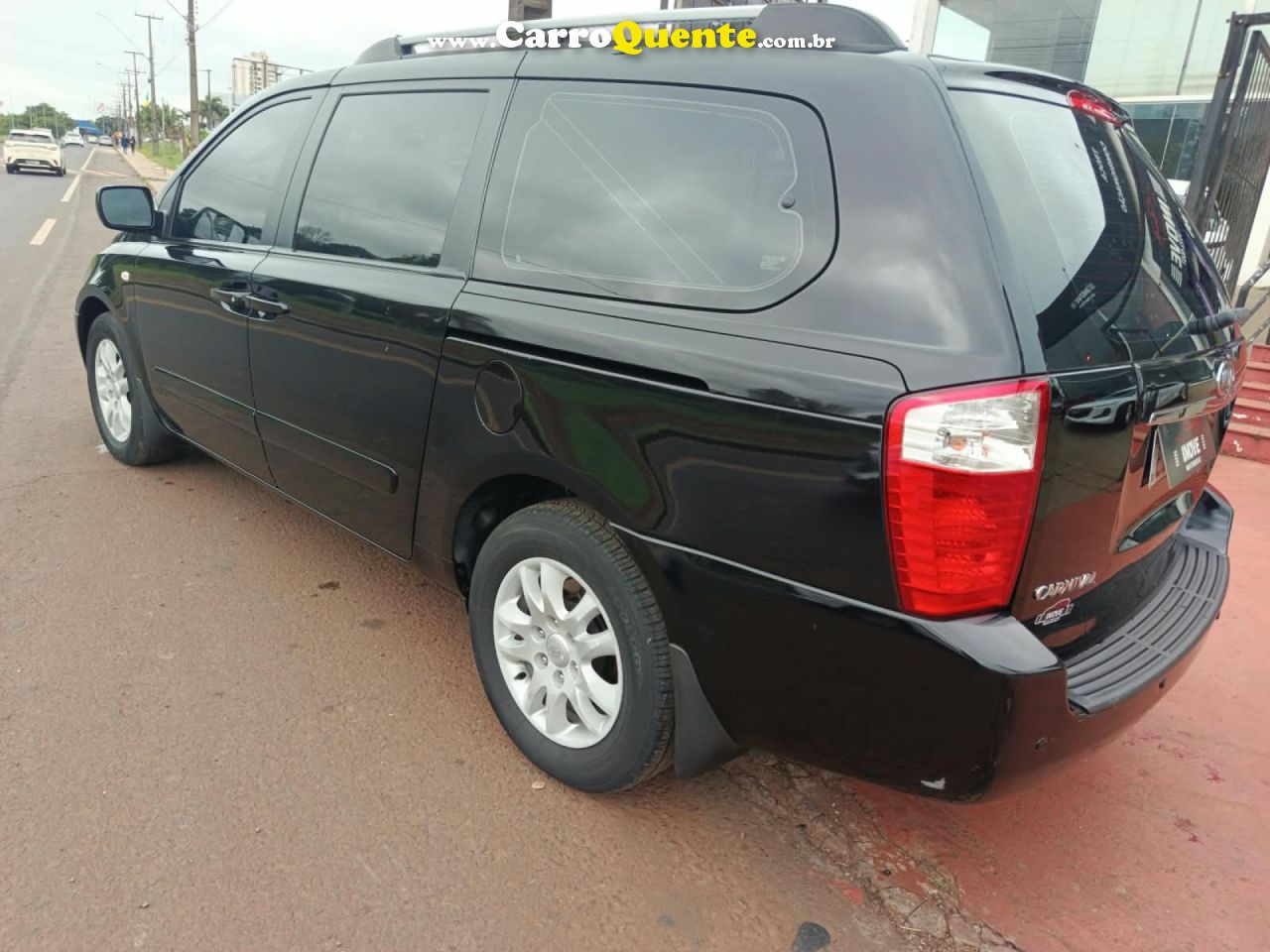 KIA   CARNIVAL EX 3.8 V6 24V 242CV AUT.   PRETO 2008 3.8 GASOLINA - Loja