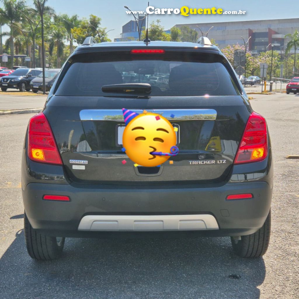 CHEVROLET   TRACKER LTZ 1.8 16V FLEX 4X2 AUT.   PRETO 2015 1.8 FLEX - Loja