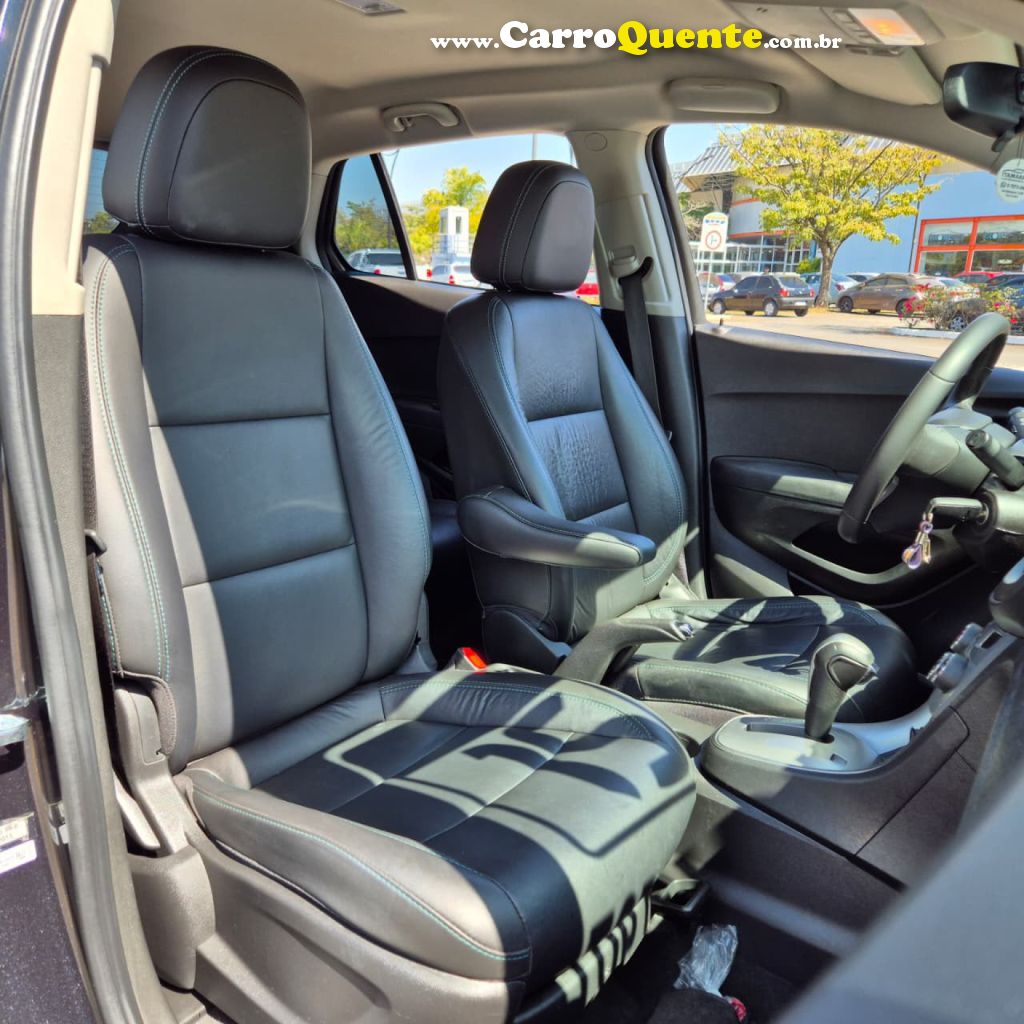 CHEVROLET   TRACKER LTZ 1.8 16V FLEX 4X2 AUT.   PRETO 2015 1.8 FLEX - Loja