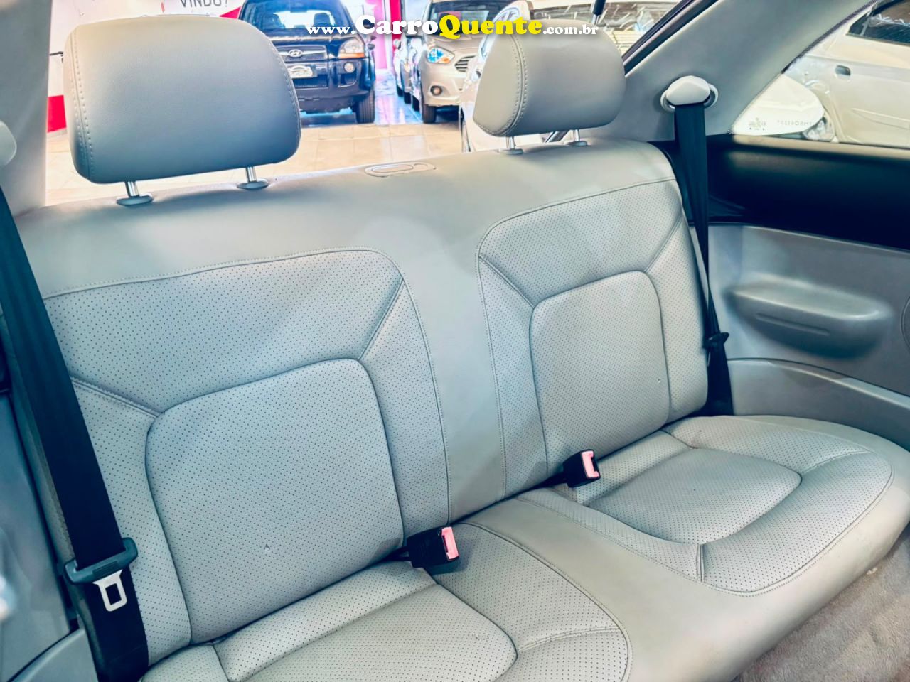 VOLKSWAGEN   NEW BEETLE 2.0 MI MEC.AUT.   PRETO 2007 2.0 GASOLINA - Loja