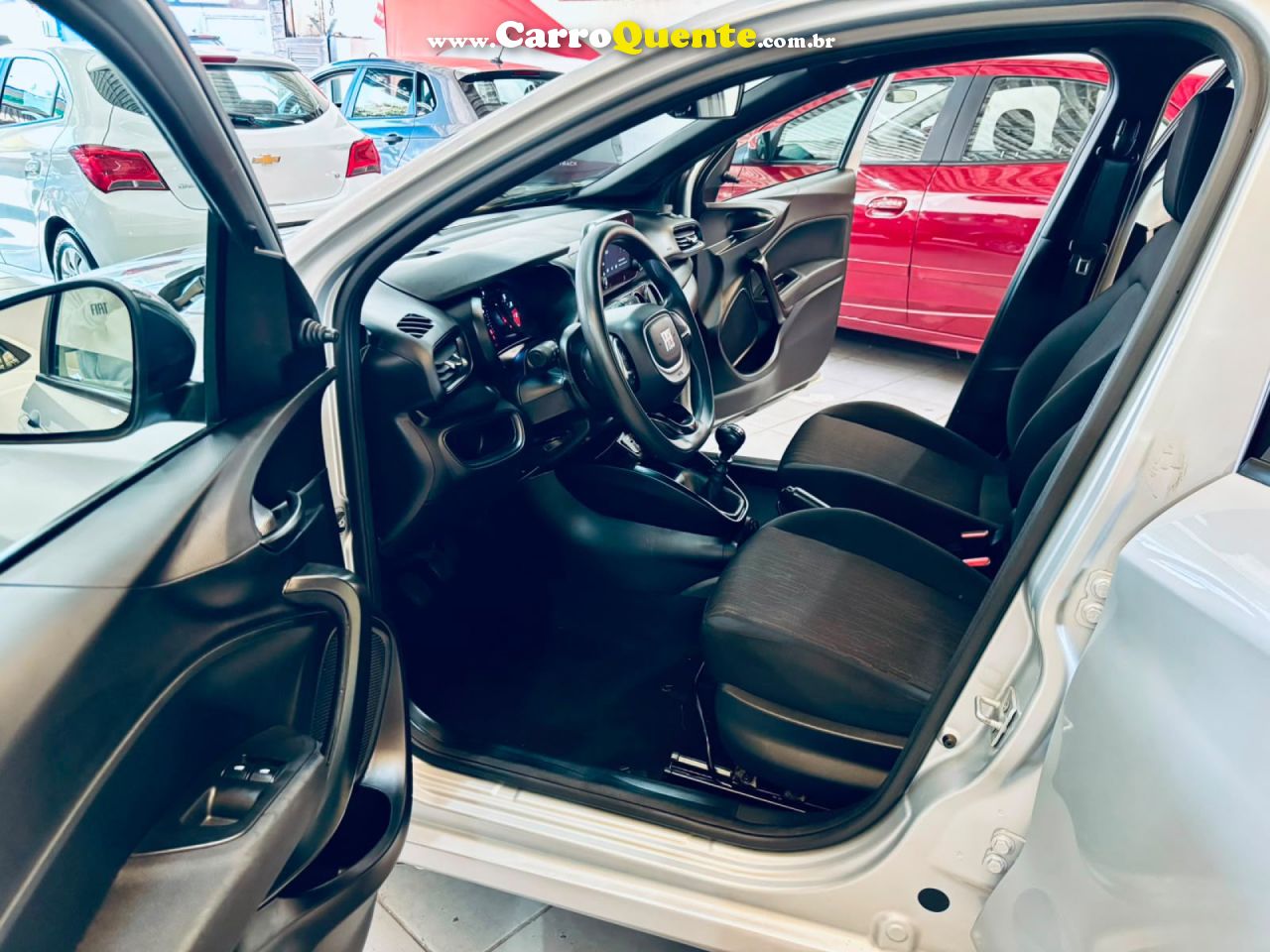 FIAT   ARGO DRIVE 1.0 6V FLEX   PRATA 2026 1.0 FLEX - Loja