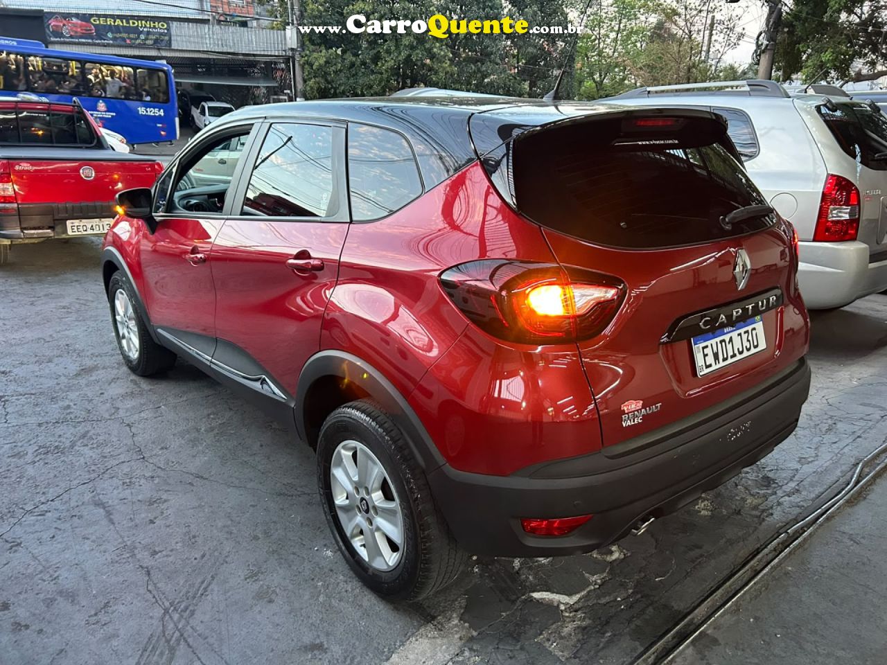 RENAULT   CAPTUR LIFE 1.6 16V FLEX 5P AUT.   VERMELHO 2019 1.6 FLEX - Loja