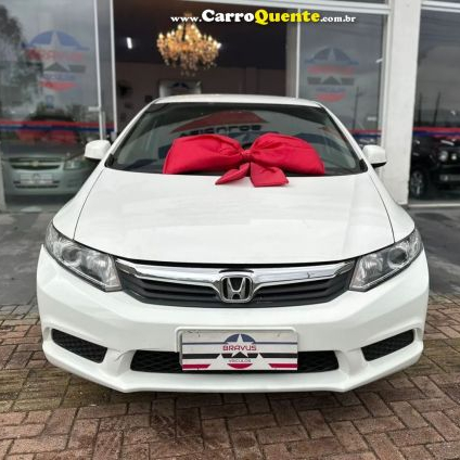 HONDA   CIVIC SEDAN LXS 1.81.8 FLEX 16V AUT. 4P   BRANCO 2015 1.8 FLEX