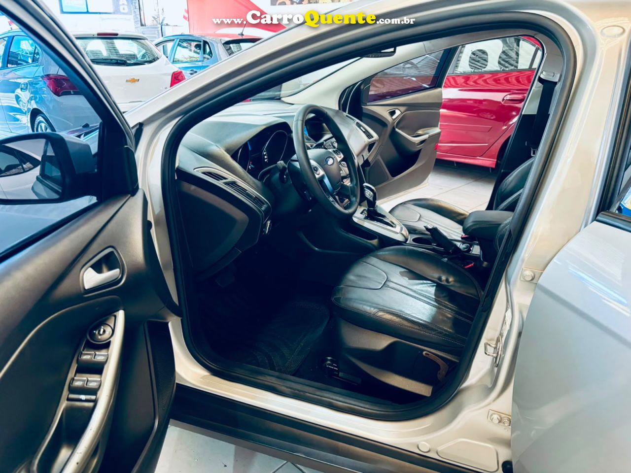 FORD   FOCUS 2.0 16VSESE PLUS FLEX 5P AUT.   PRATA 2015 2.0 FLEX - Loja