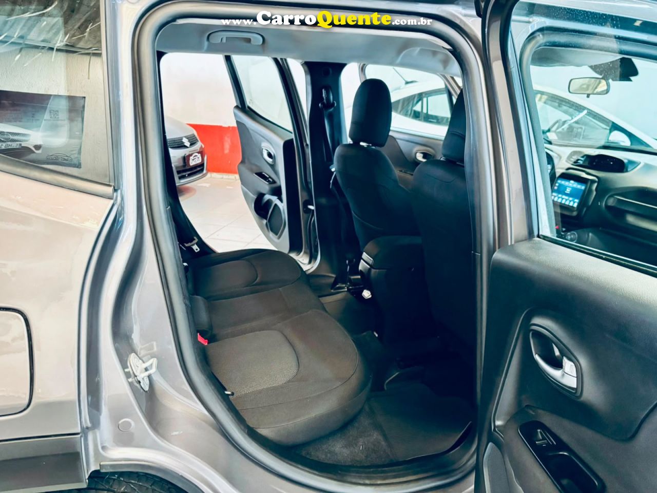 JEEP   RENEGADE SPORT 1.8 4X2 FLEX 16V AUT.   CINZA 2021 1.8 FLEX - Loja