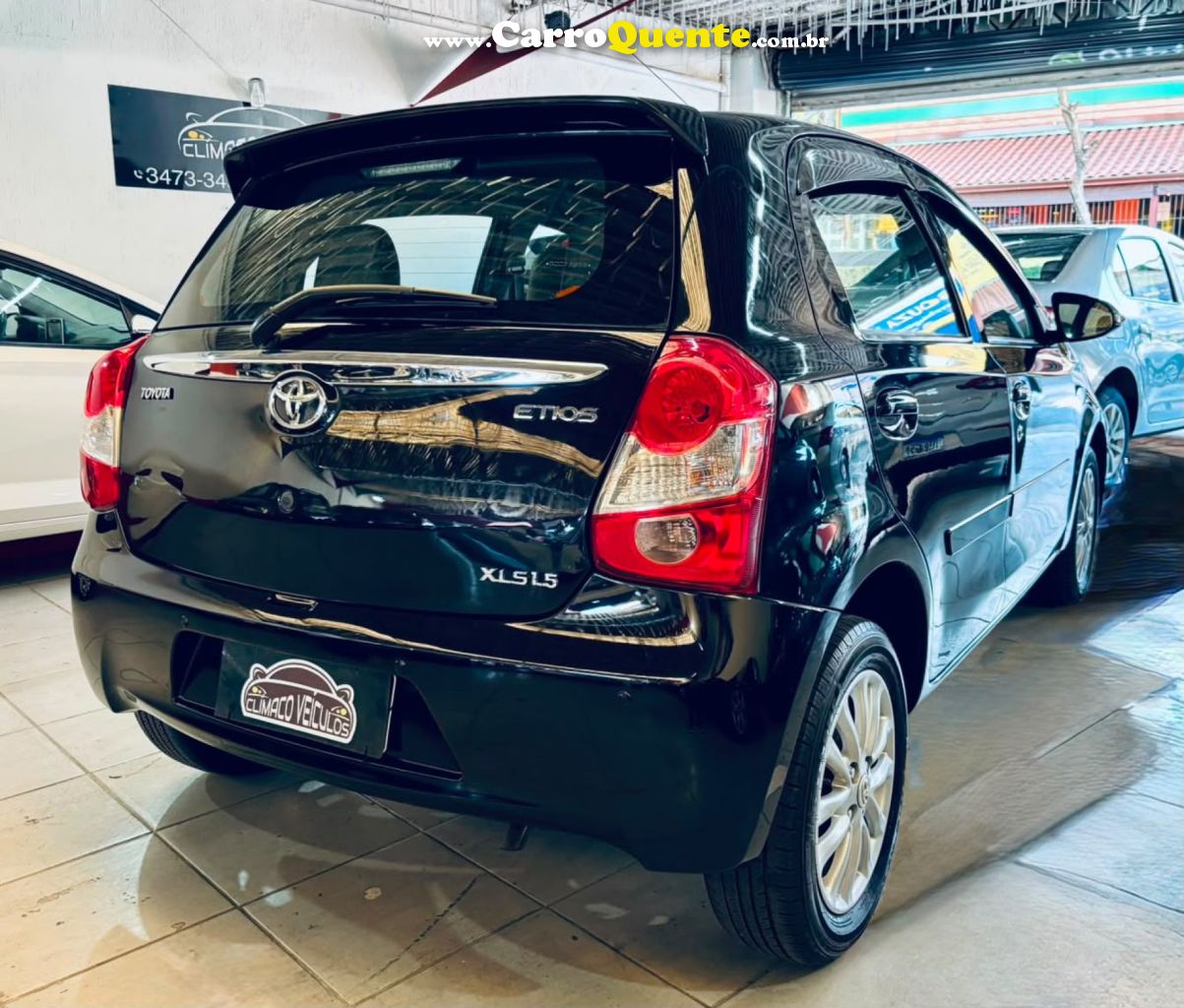 TOYOTA   ETIOS XLS 1.5 FLEX 16V 5P MEC.   PRETO 2016 1.5 FLEX - Loja