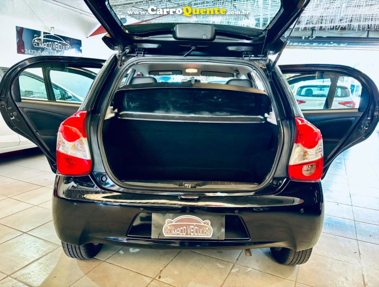 TOYOTA   ETIOS XLS 1.5 FLEX 16V 5P MEC.   PRETO 2016 1.5 FLEX - Loja