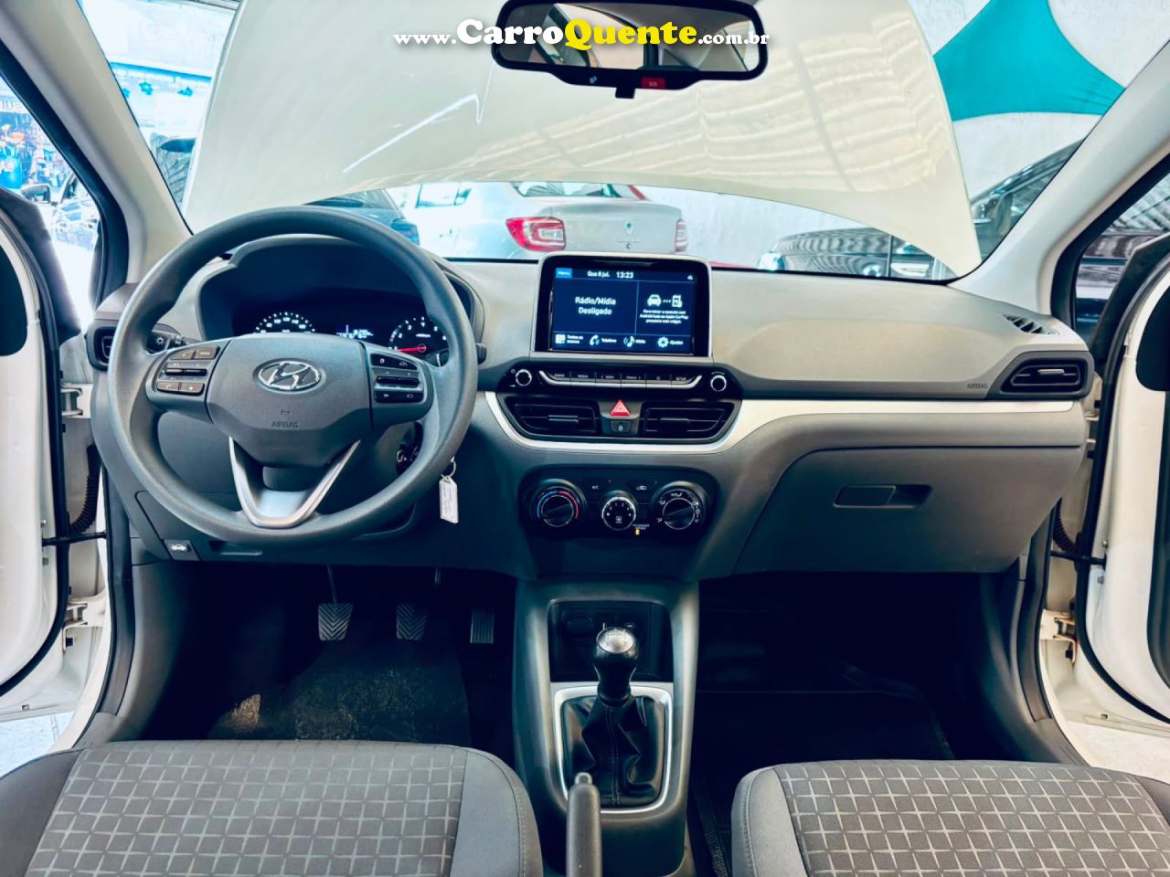 HYUNDAI   HB20S COMFORT 1.0  FLEX 12V MEC.   BRANCO 2026 1.0 FLEX - Loja