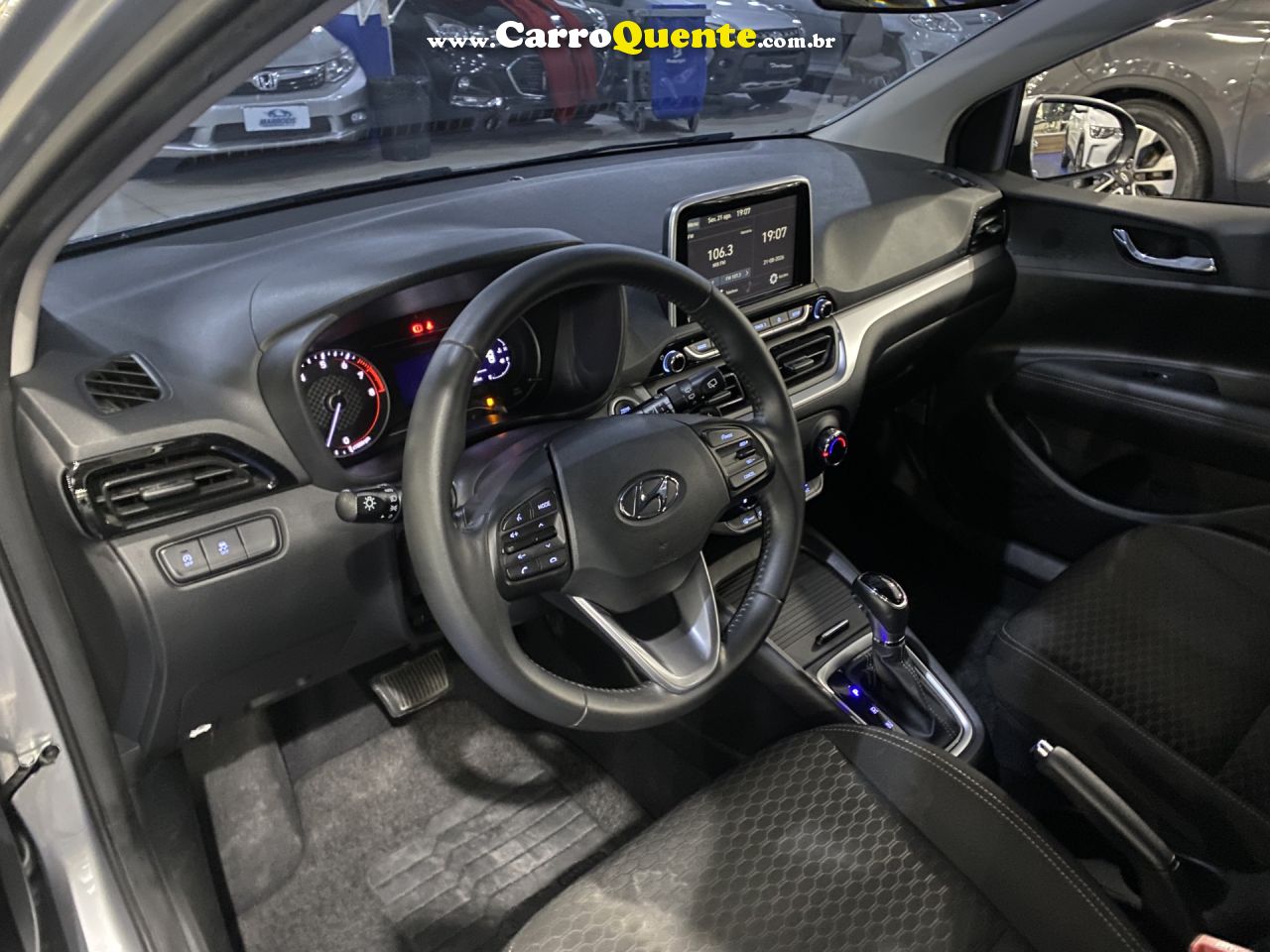HYUNDAI   HB20 DIAMOND 1.0 TB FLEX 12V AUT.   PRATA 2020 1.0 FLEX - Loja