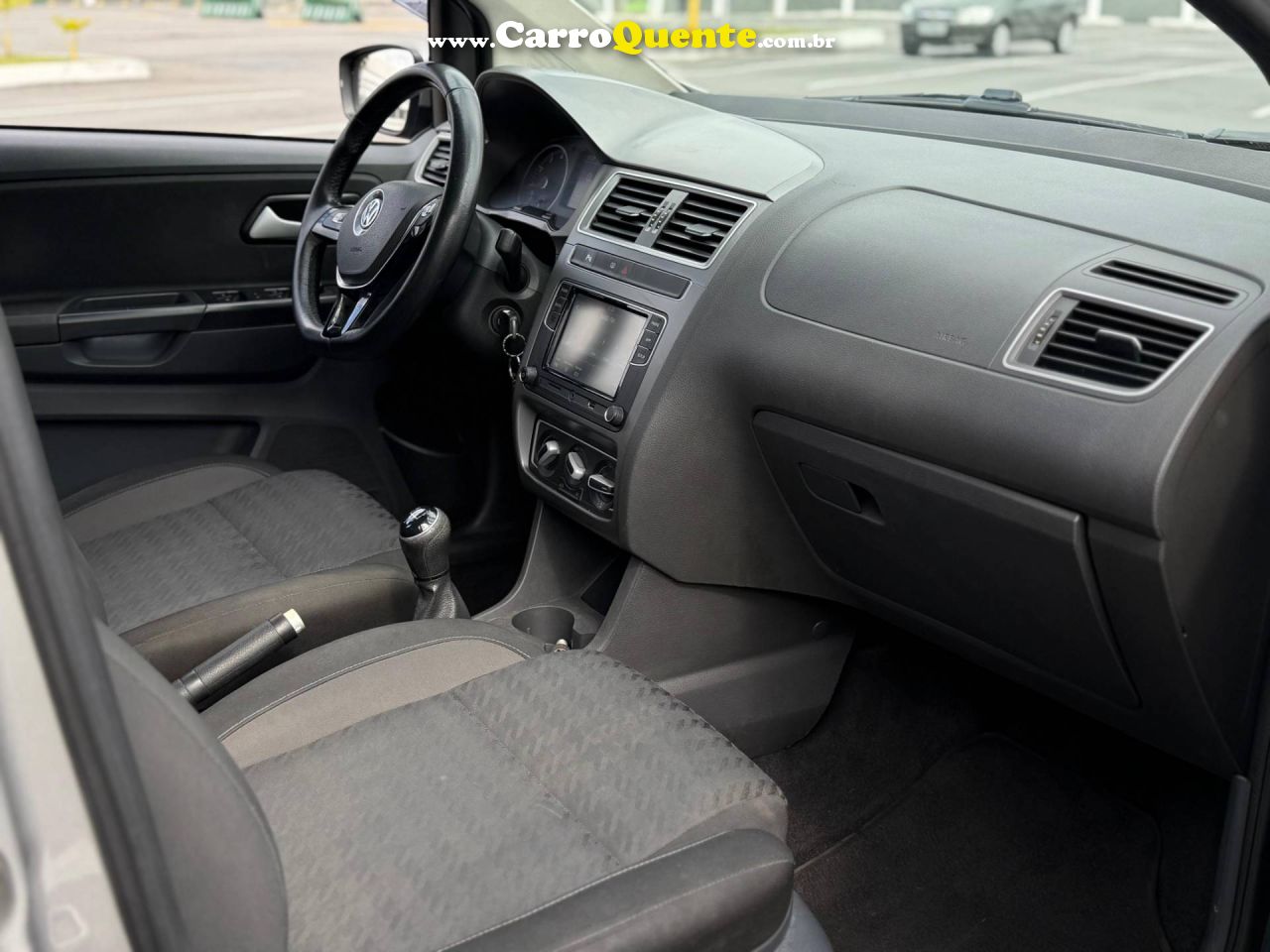 VOLKSWAGEN FOX 1.6 MSI COMFORTLINE 8V 2018 - Loja