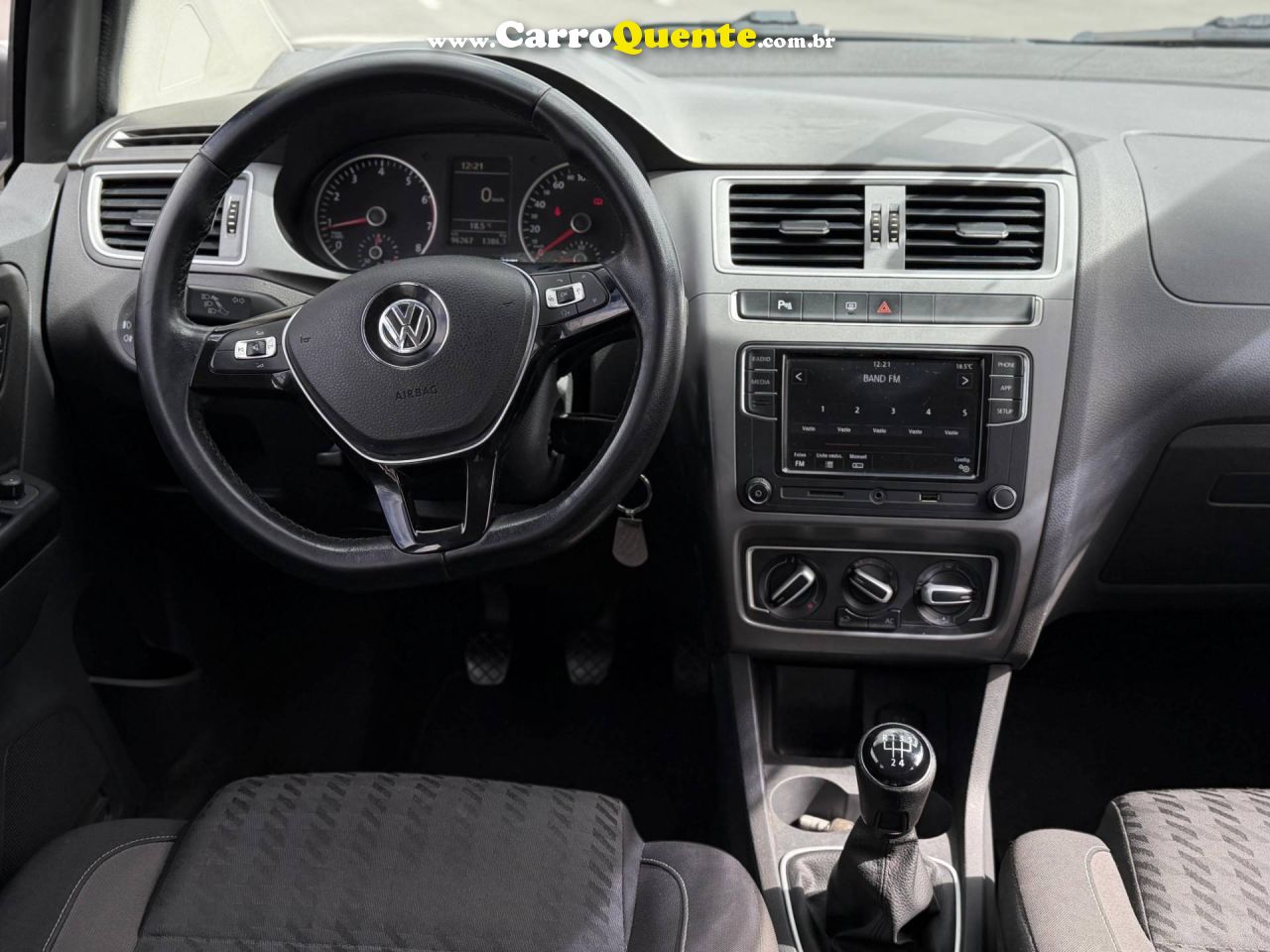 VOLKSWAGEN FOX 1.6 MSI COMFORTLINE 8V 2018 - Loja