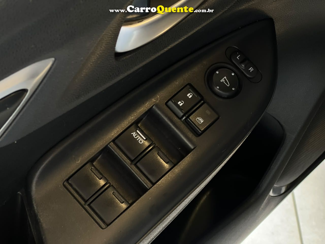 HONDA FIT 1.5 LX 16V 2017 - Loja