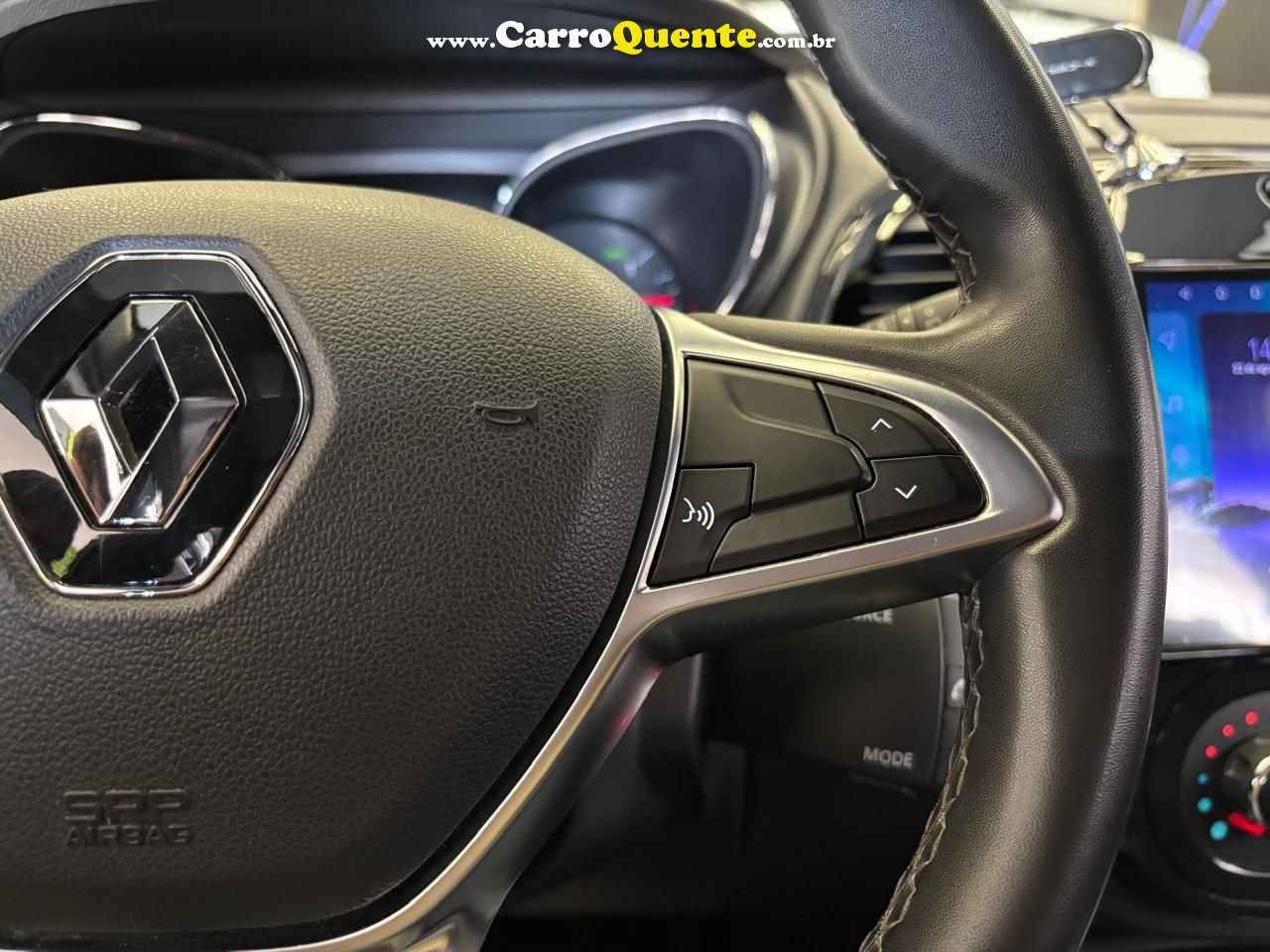 RENAULT CAPTUR 1.3 TCE ZEN 2022 - Loja