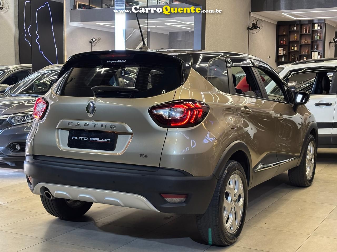 RENAULT CAPTUR 1.3 TCE ZEN 2022 - Loja