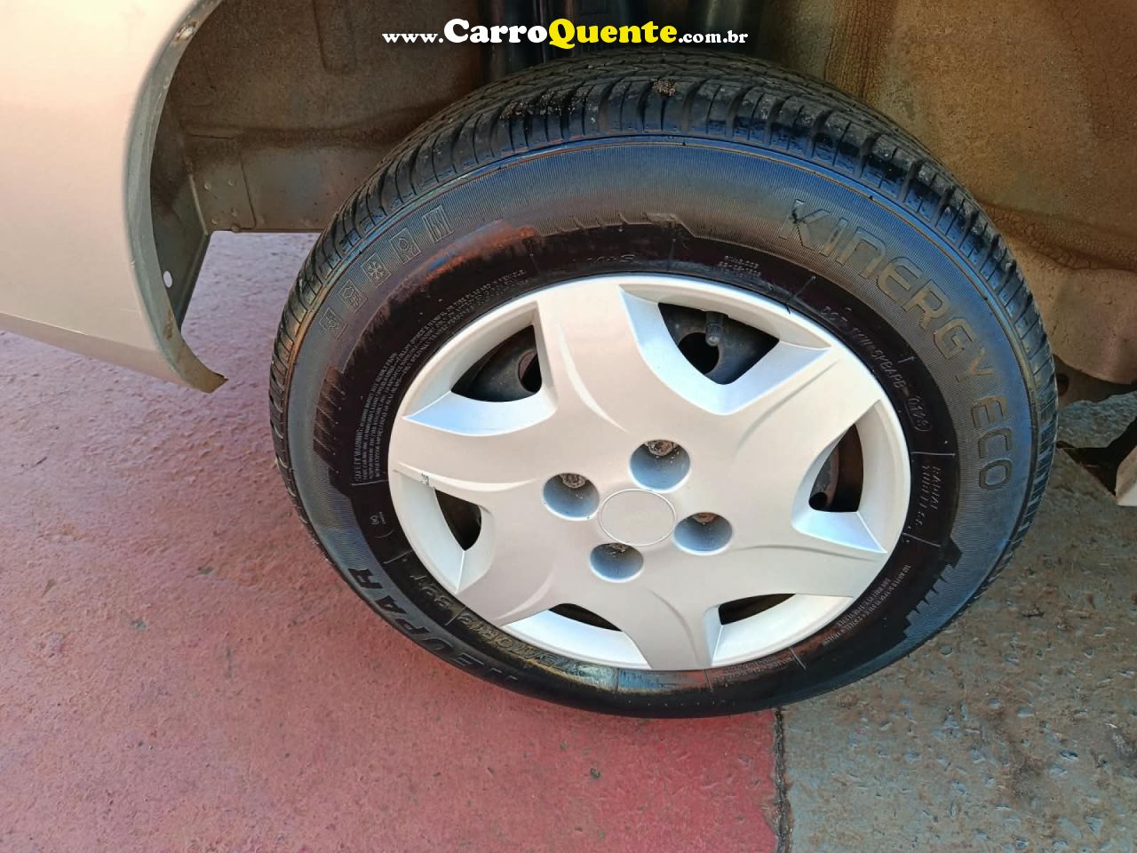 CHEVROLET   PRISMA  SED. MAXX LT 1.4 8V ECONOF. 4P   PRATA 2010 1.4 GASOLINA - Loja