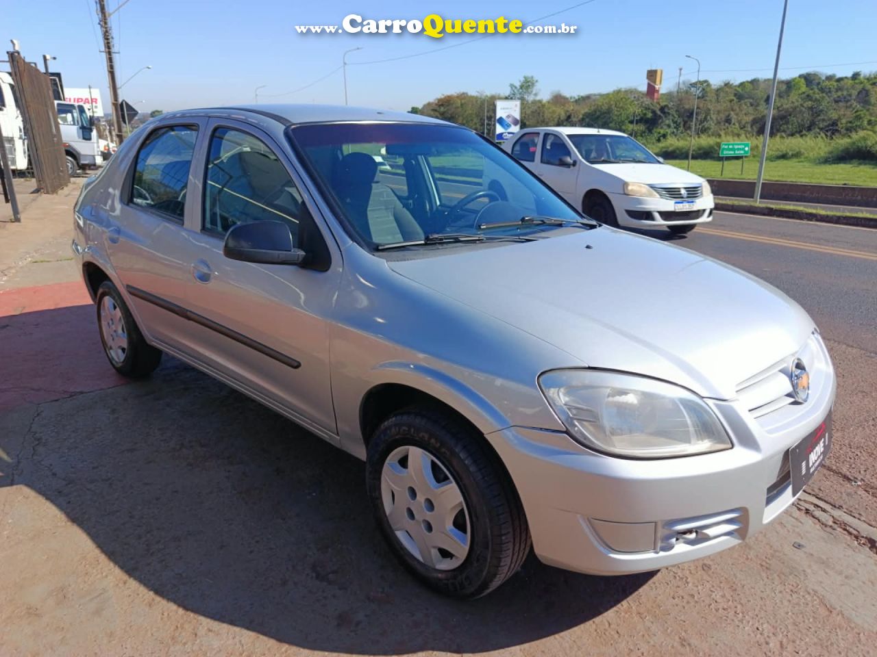 CHEVROLET   PRISMA  SED. MAXX LT 1.4 8V ECONOF. 4P   PRATA 2010 1.4 GASOLINA - Loja