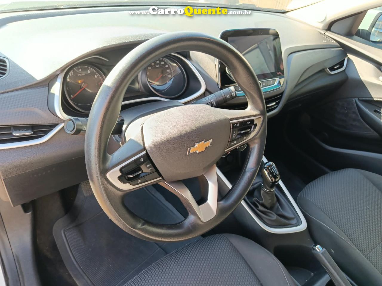 CHEVROLET   ONIX HATCH LT 1.0 12V FLEX 5P MEC.   BRANCO 2023 1.0 FLEX - Loja