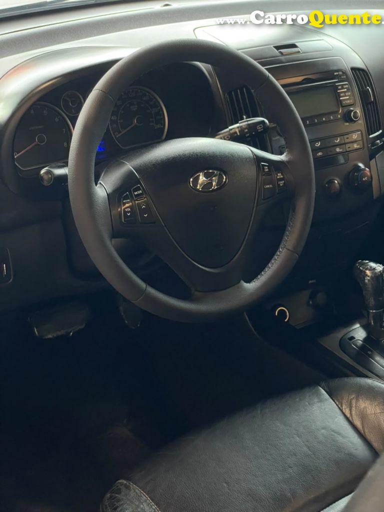 HYUNDAI   I30 2.0 16V 145CV 5P AUT.   PRATA 2010 2.0 GASOLINA - Loja
