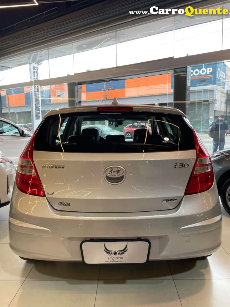 HYUNDAI   I30 2.0 16V 145CV 5P AUT.   PRATA 2010 2.0 GASOLINA - Loja