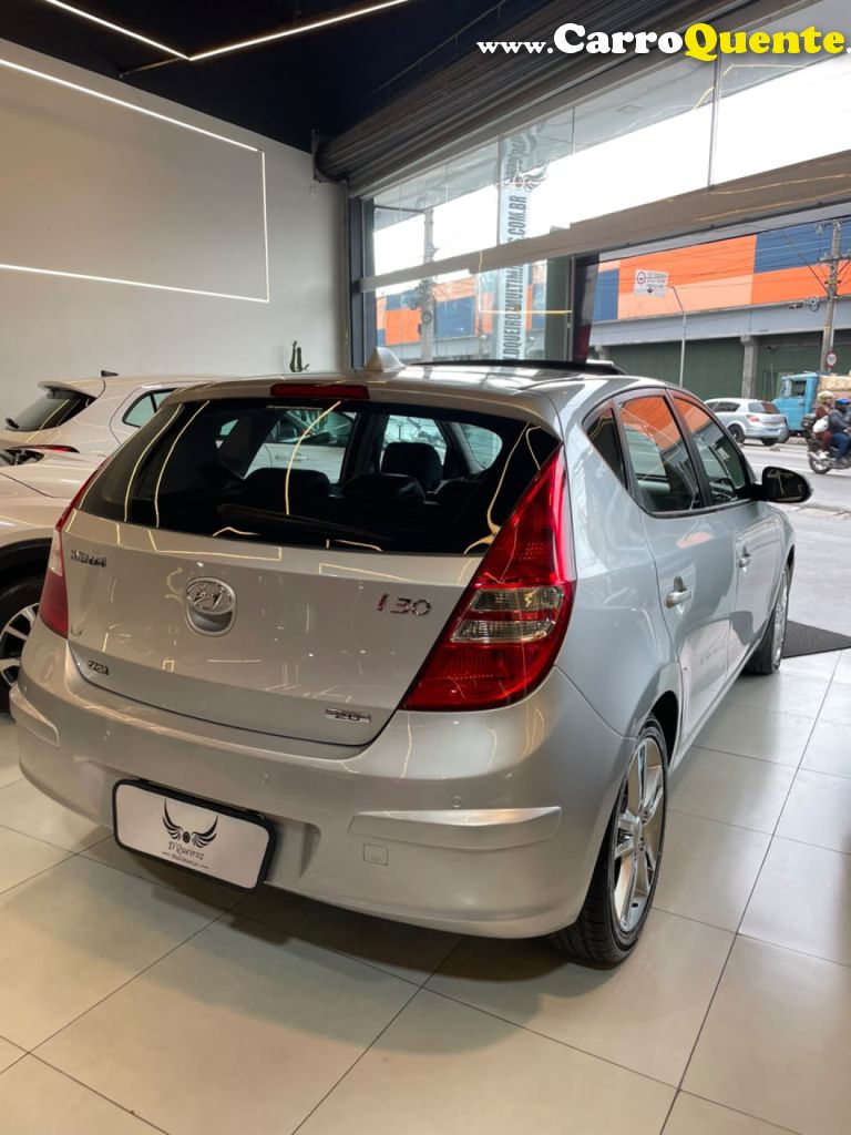 HYUNDAI   I30 2.0 16V 145CV 5P AUT.   PRATA 2010 2.0 GASOLINA - Loja