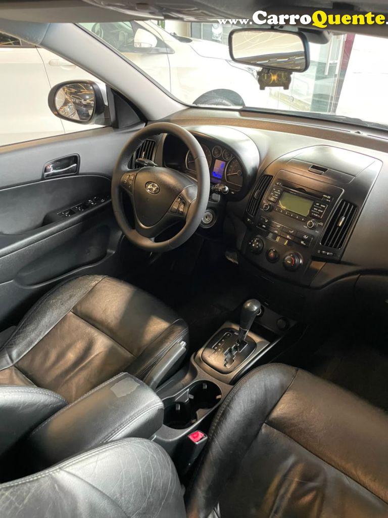 HYUNDAI   I30 2.0 16V 145CV 5P AUT.   PRATA 2010 2.0 GASOLINA - Loja