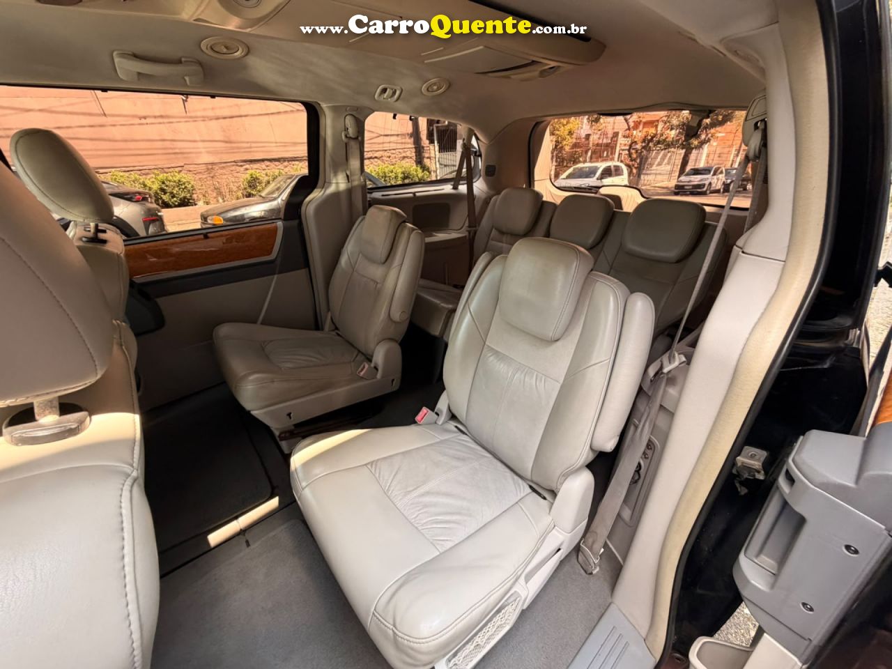 CHRYSLER   TOWN & COUNTRY LIMITED 3.8 3.6 V6 AUT.   PRETO 2008 3.8 GASOLINA - Loja